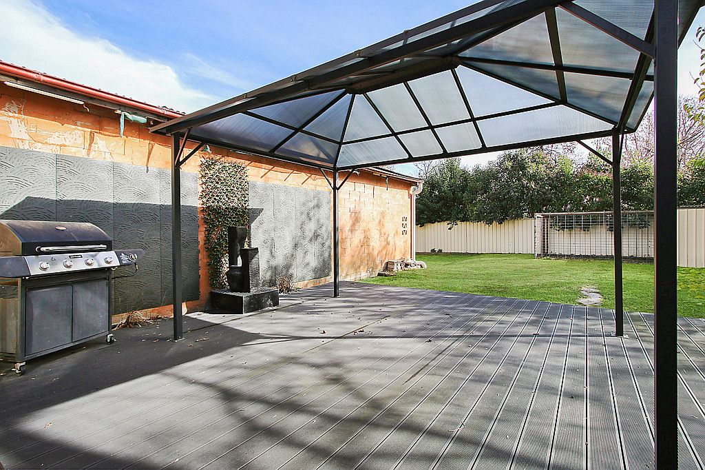 1047 Koonwarra Street — photo 10 of 13