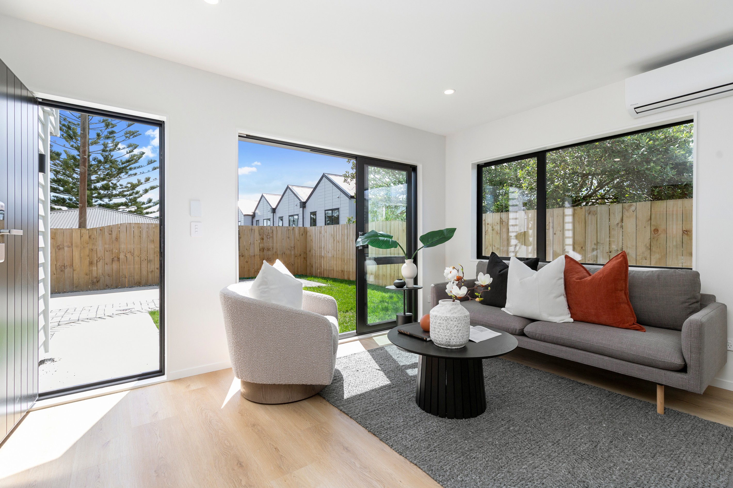 7D Westall Road, New Lynn, Waitakere City