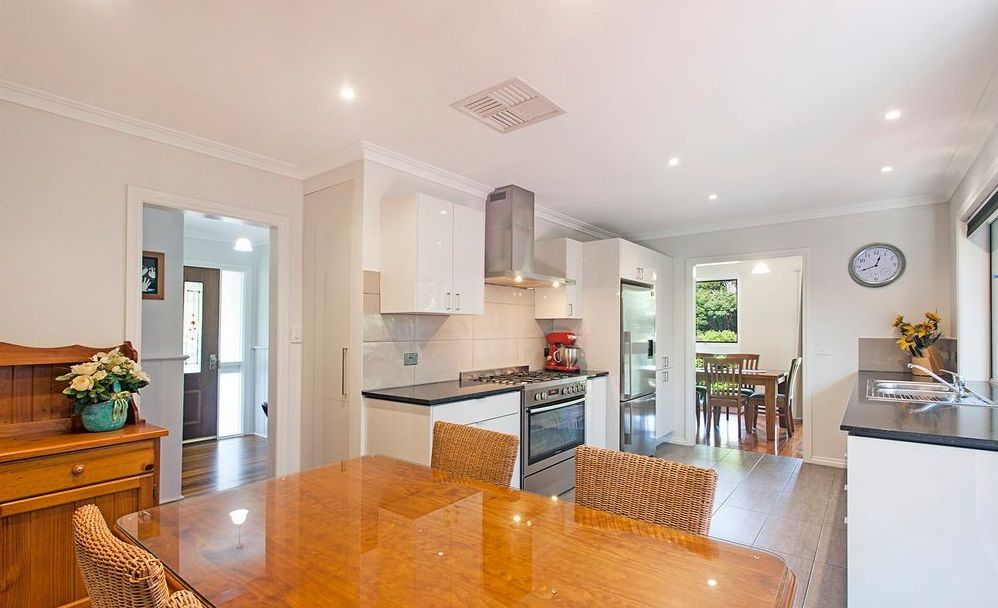 38 Laura Road, Knoxfield, VIC 3180