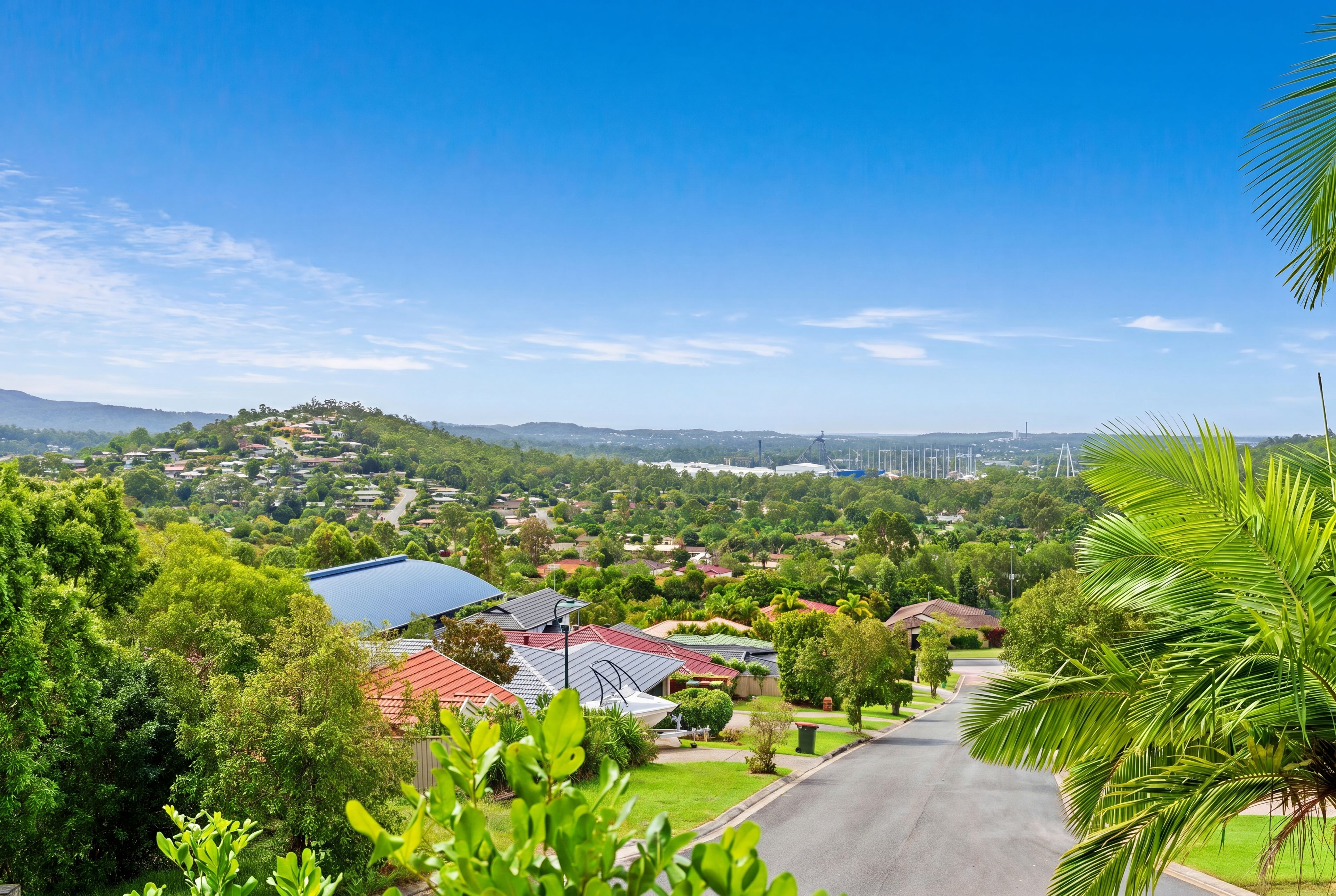 16 Temoe Rise, Pacific Pines, QLD 4211