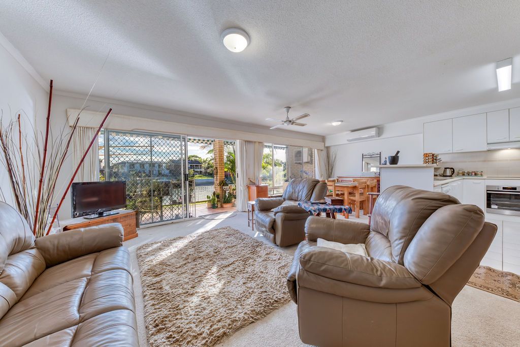 25-27 Barooga Crescent, Mooloolaba QLD 4557