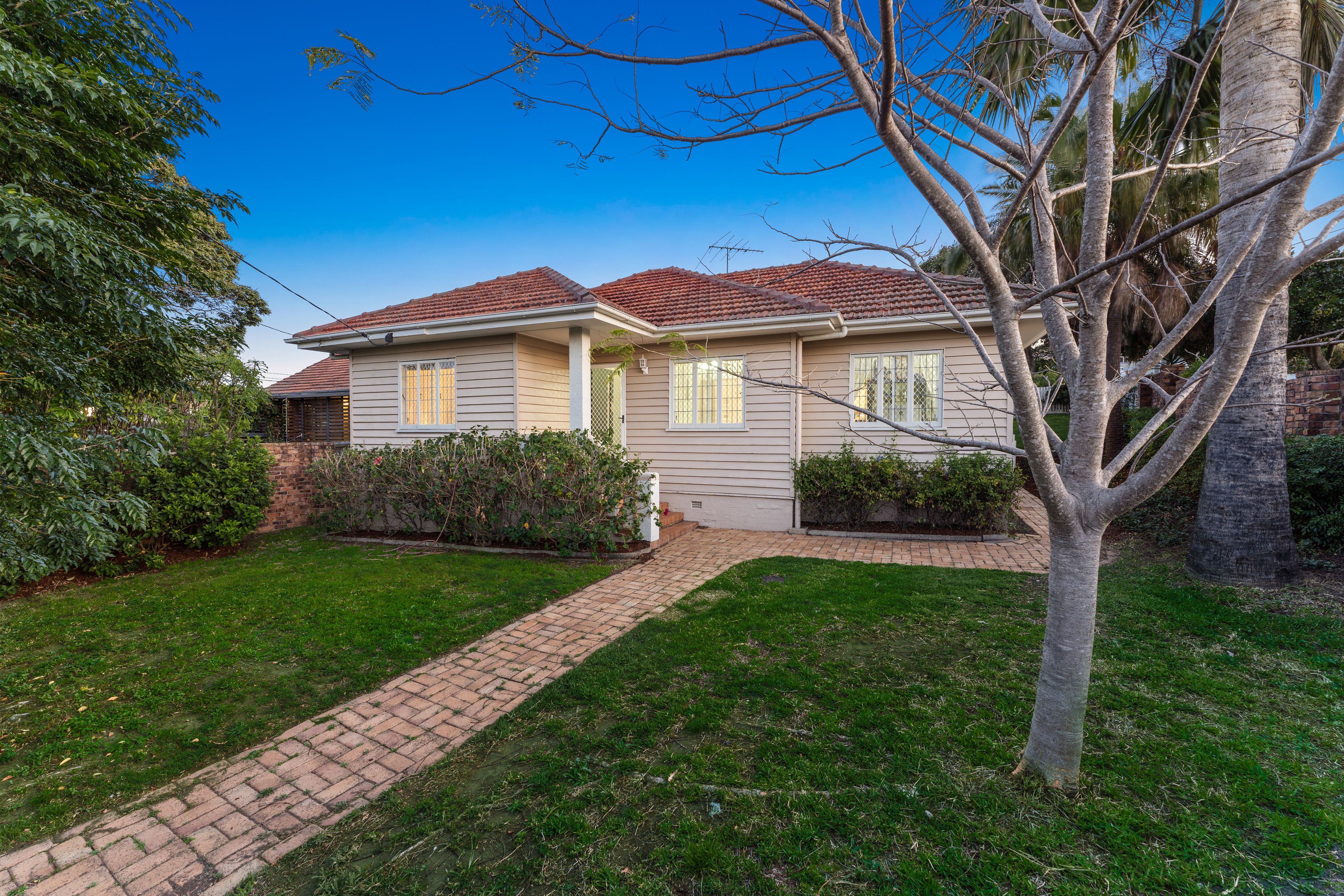 166 Hamilton Road, Wavell Heights, QLD 4012