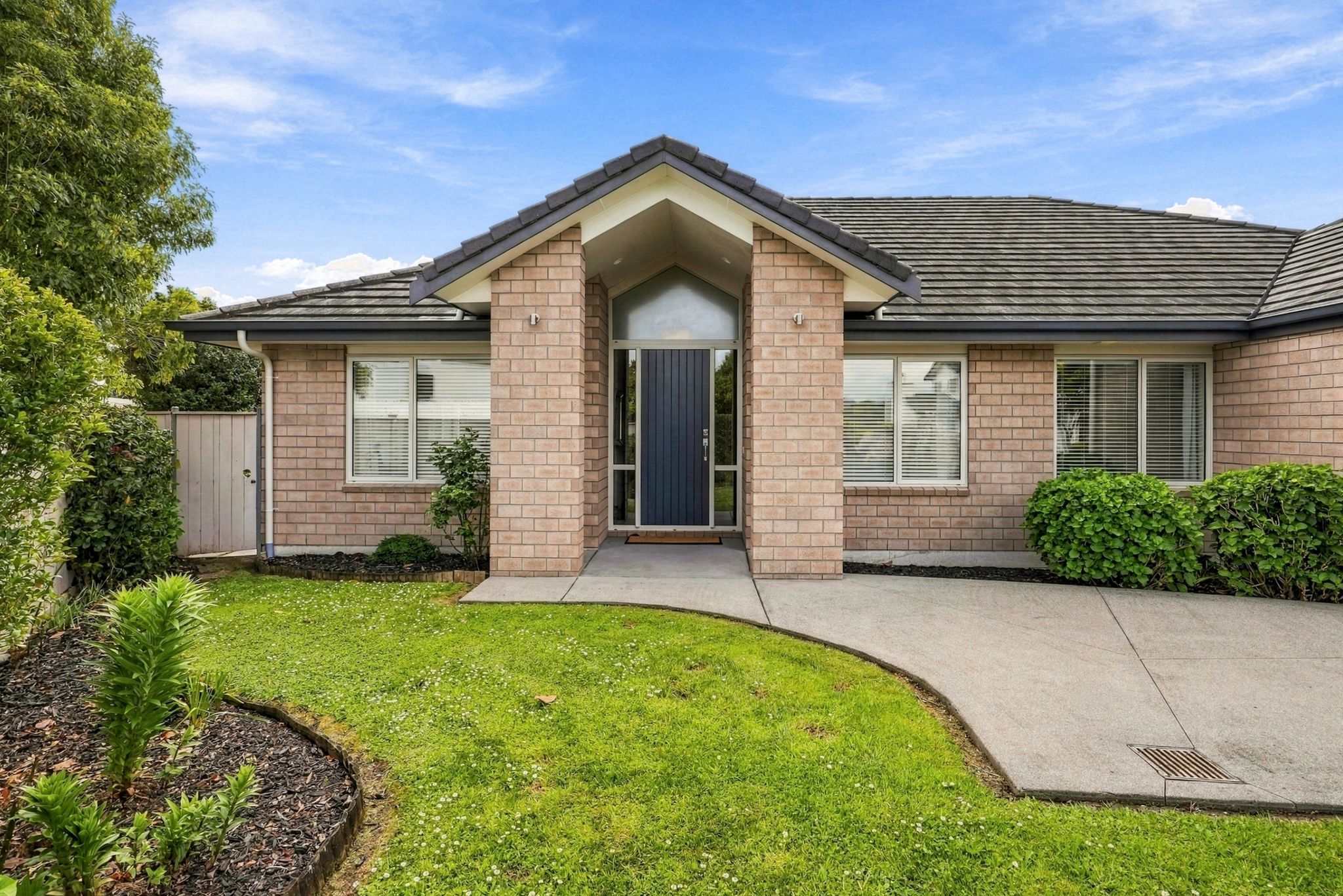 9 Portofino Point, Karaka, Franklin