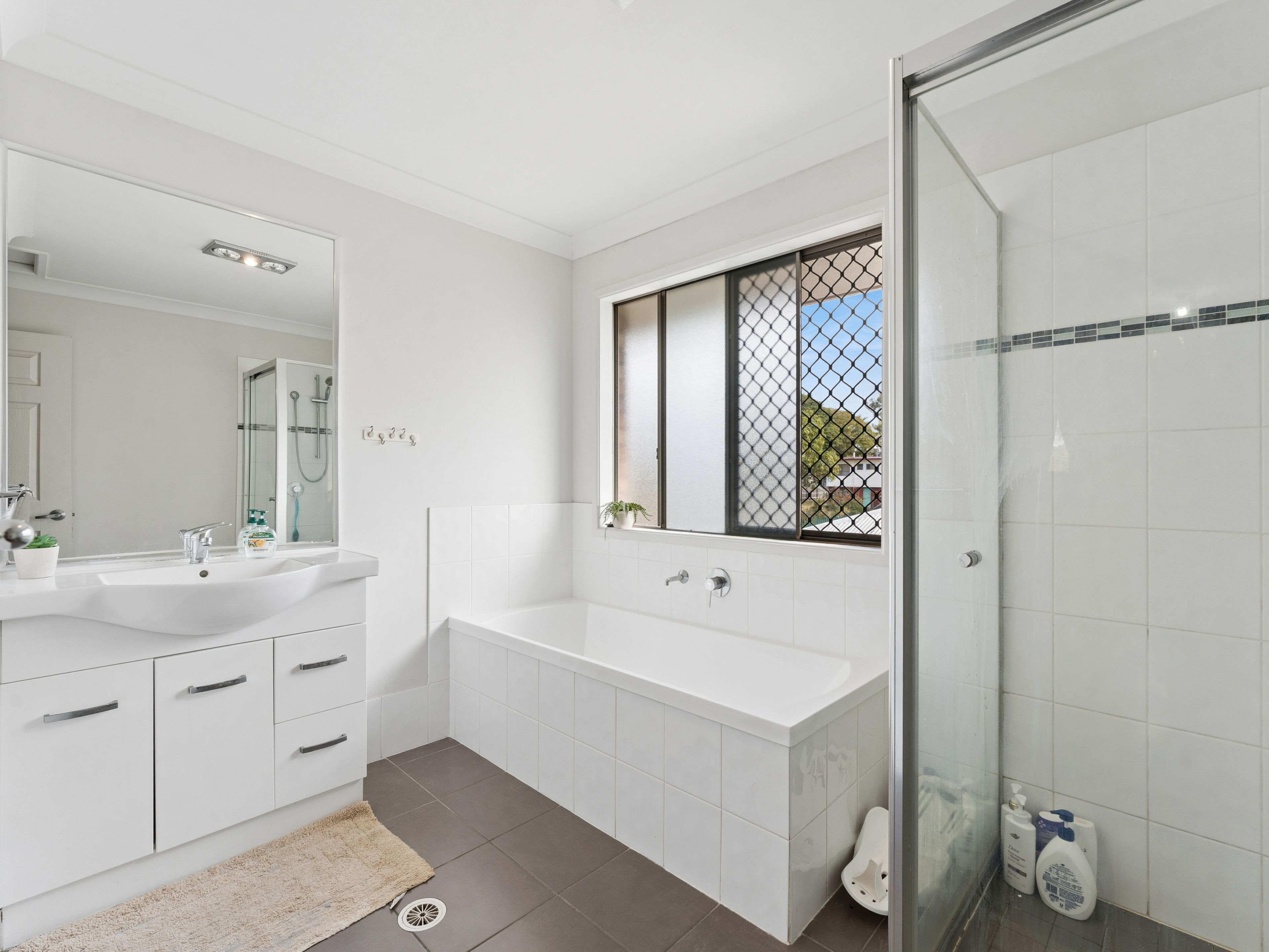 2/3A Linda Street — photo 10 of 18