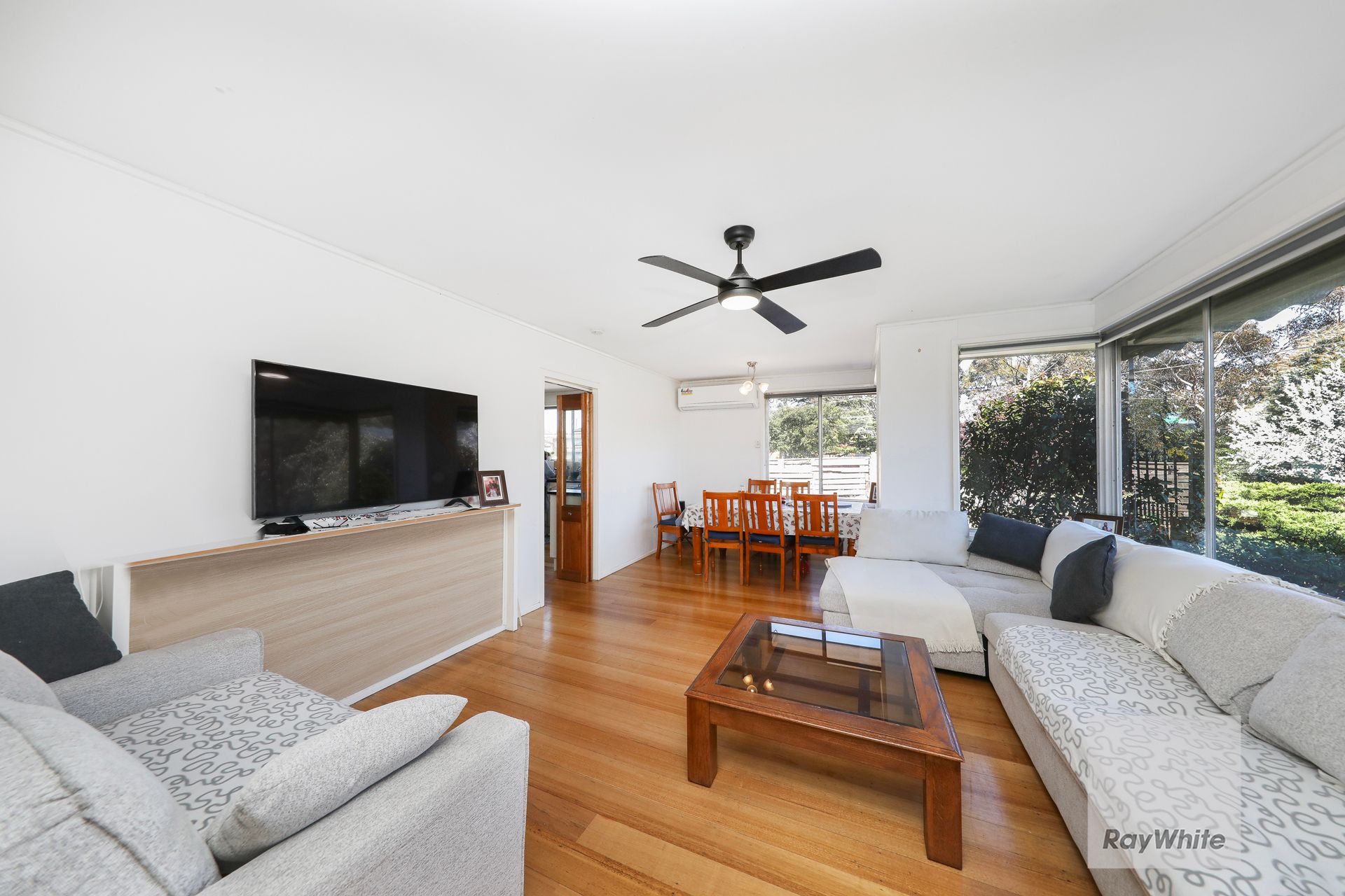 9 Dudley Court — photo 4 of 14