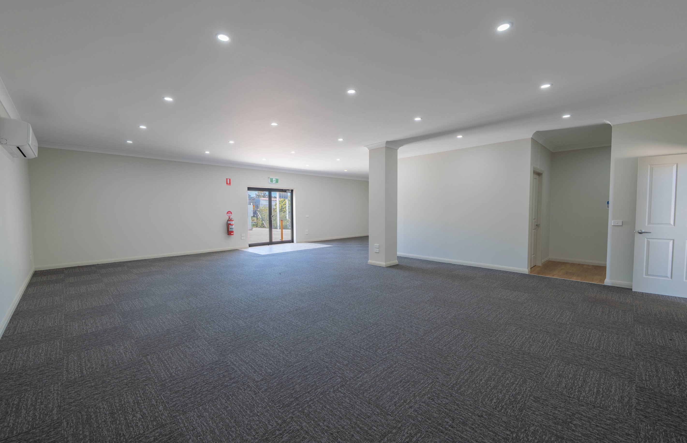 Shed 1/4 Boyd Circuit, Parkes, NSW 2870