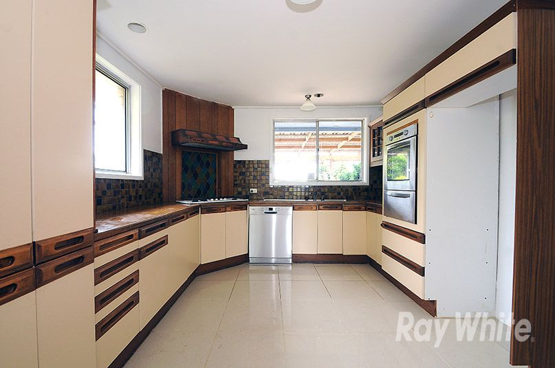 22 Berberis Crescent, Frankston, VIC 3199