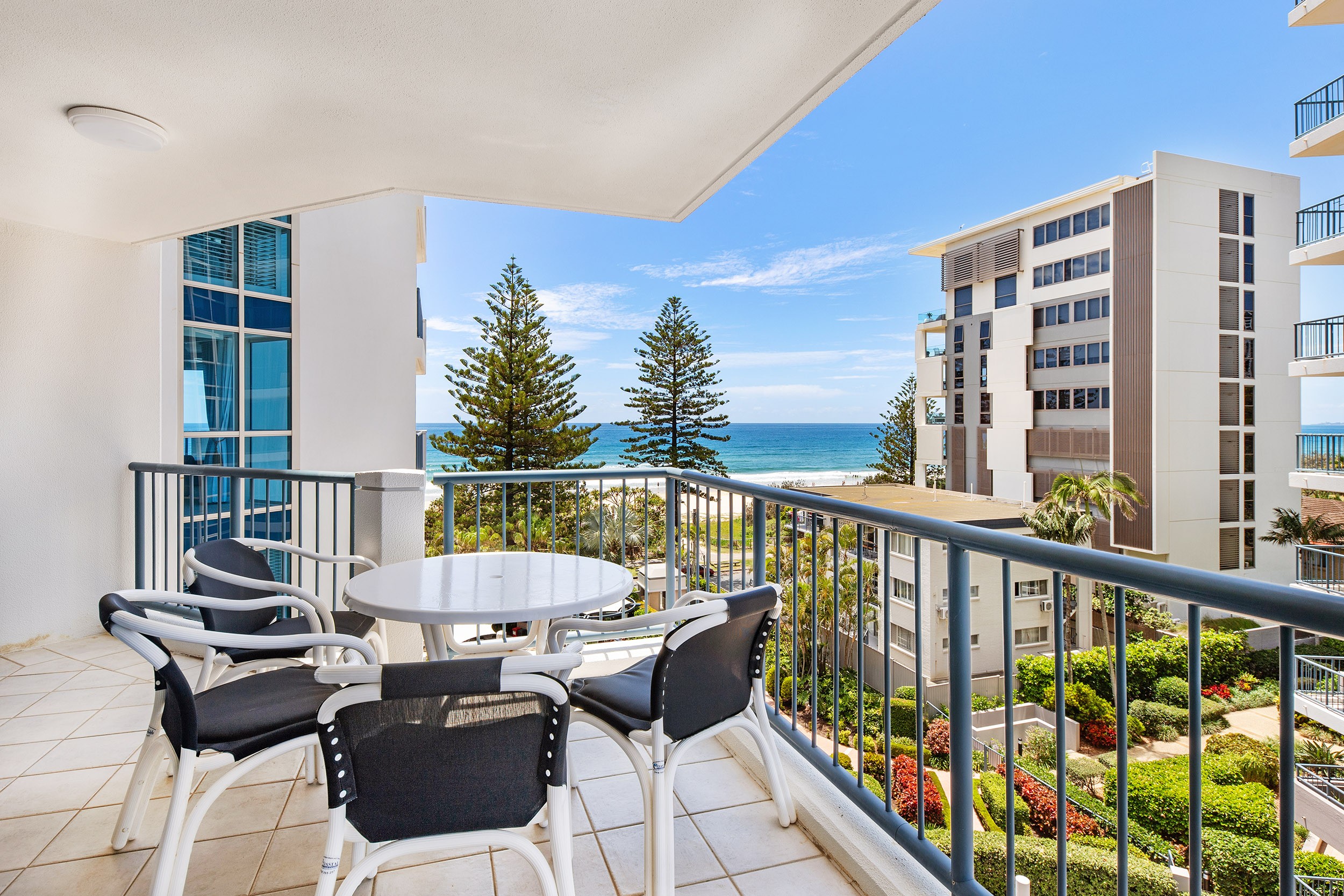 28/100 Old Burleigh Road, Broadbeach, QLD 4218
