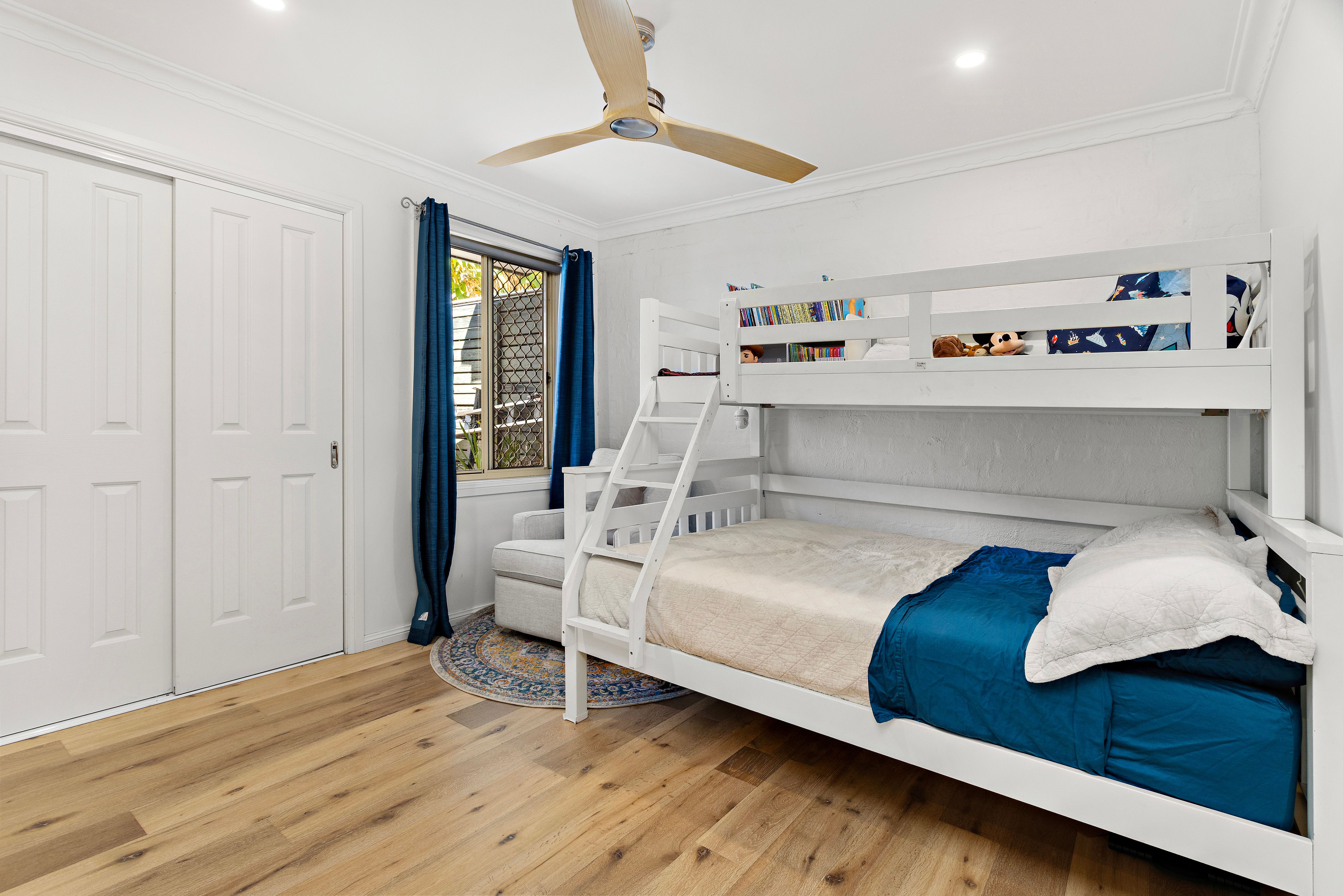 5 Gibraltar Avenue — photo 9 of 10