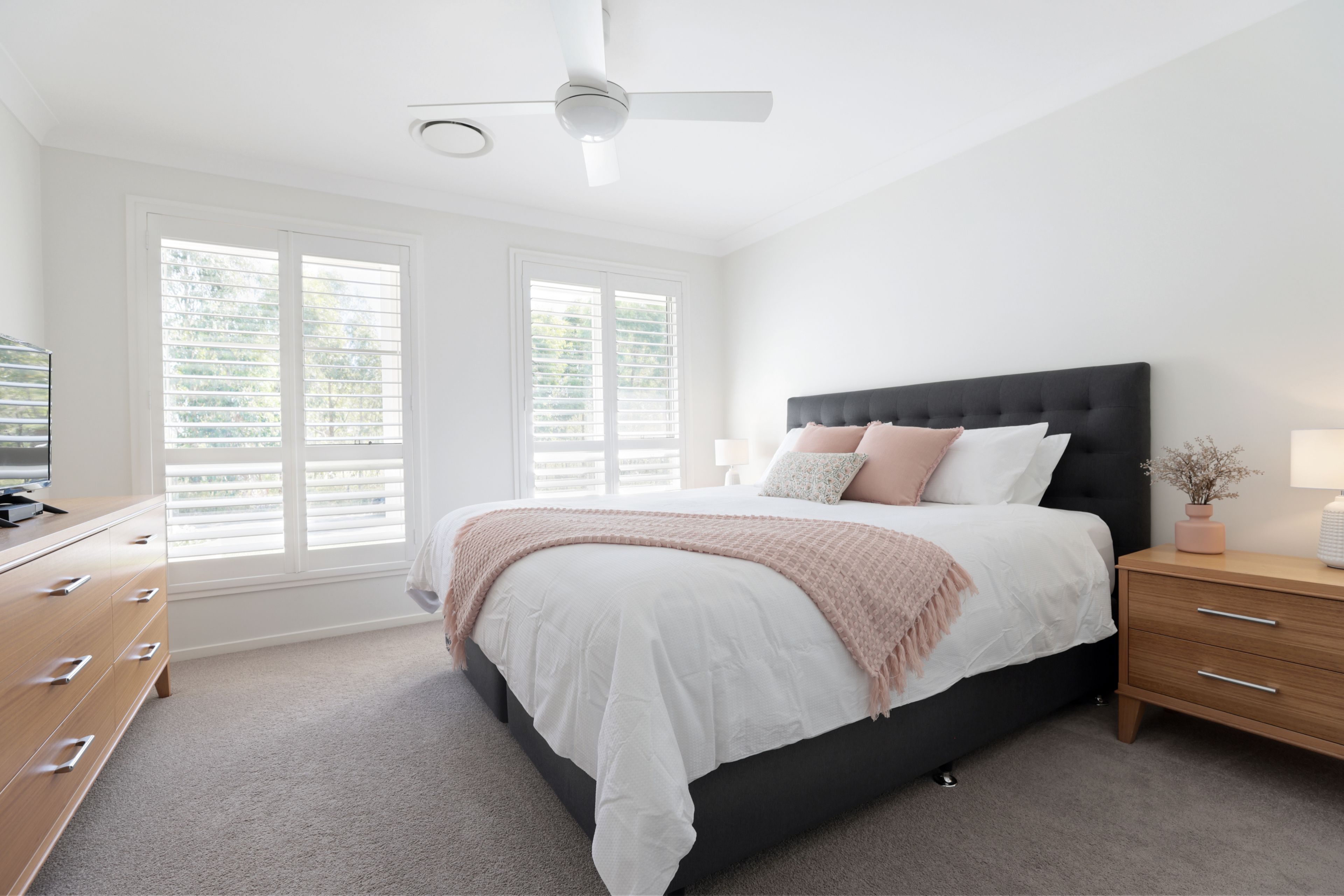 16 Riverflat Drive, Glenmore Park, NSW 2745
