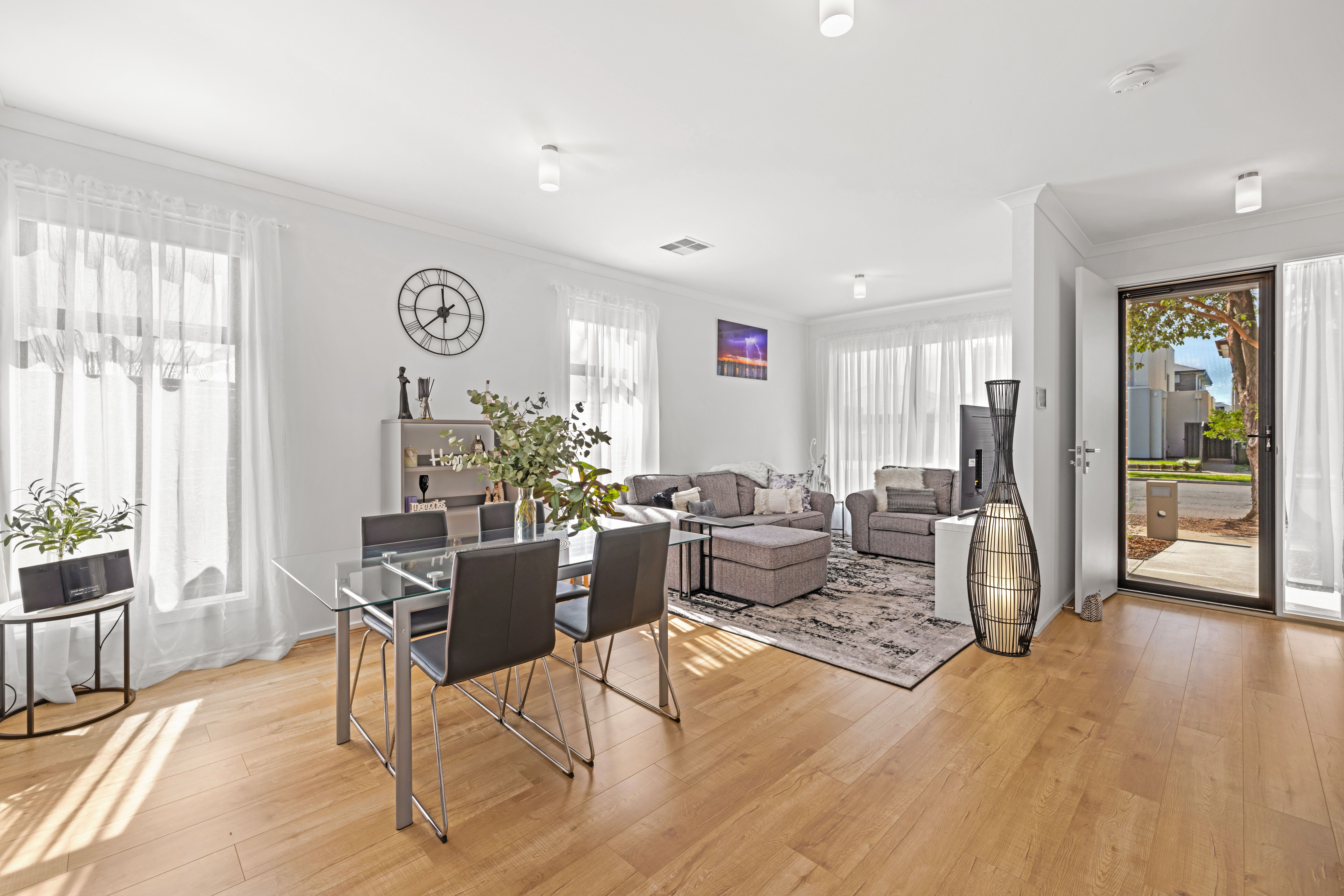 94A Florence Avenue — photo 3 of 22
