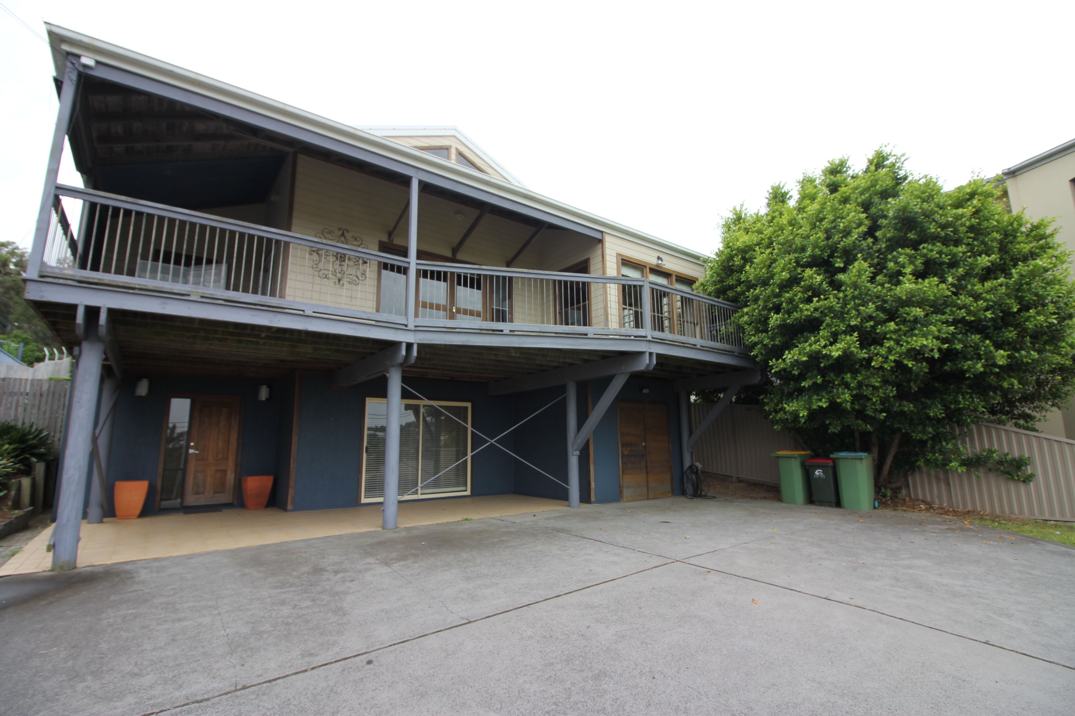 2 Longs Road, Bateau Bay, NSW 2261