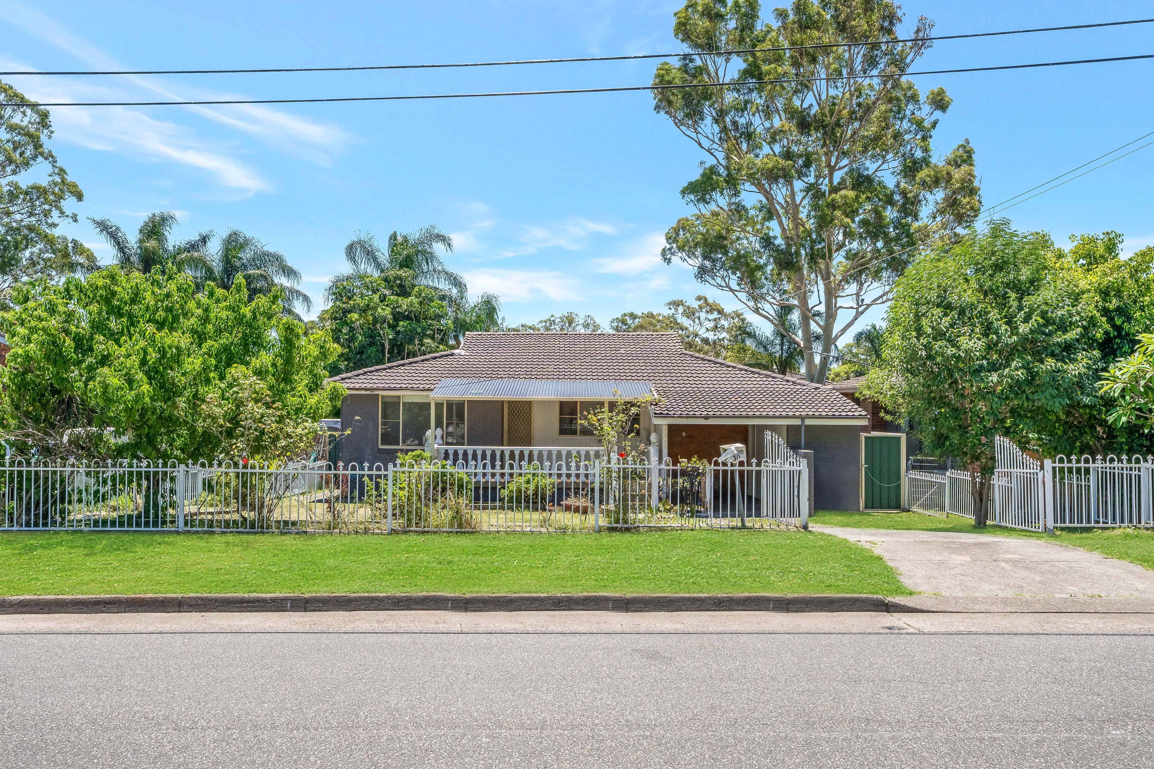 30 Bligh Avenue , Lurnea NSW 2170