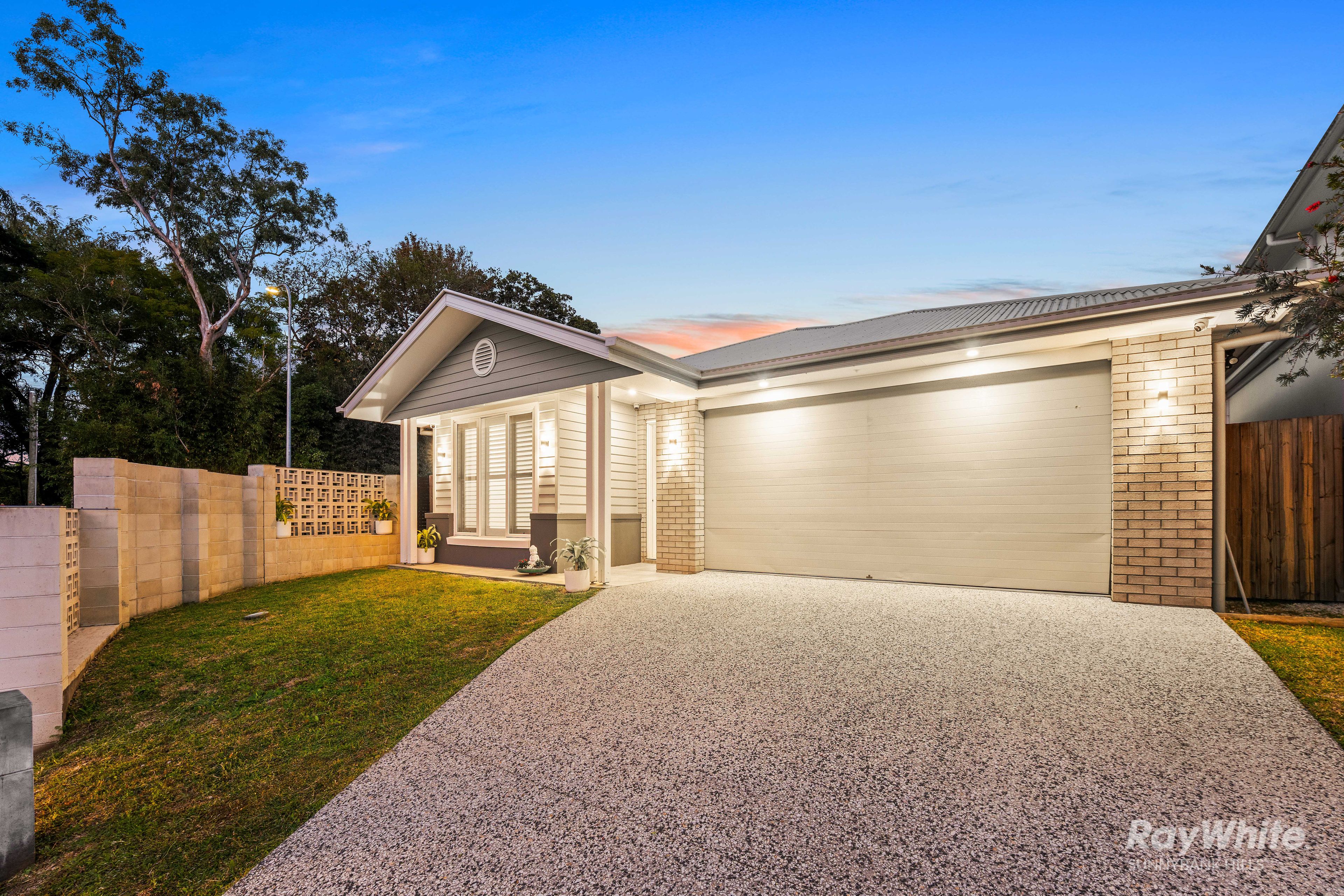 2 Bellerive Street, Pallara, QLD 4110