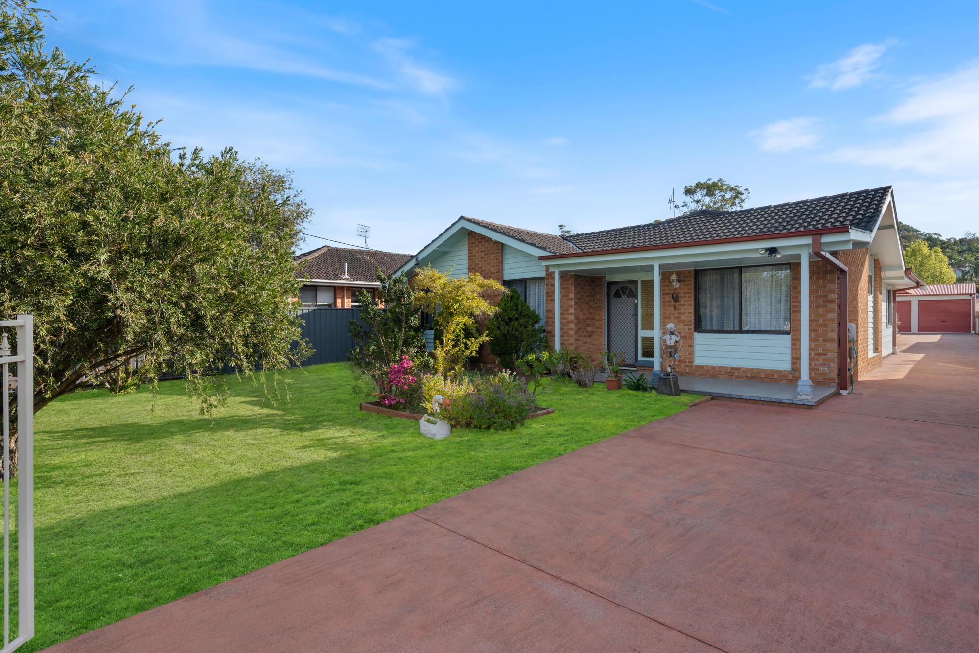 14 Clare Crescent, Berkeley Vale, NSW 2261