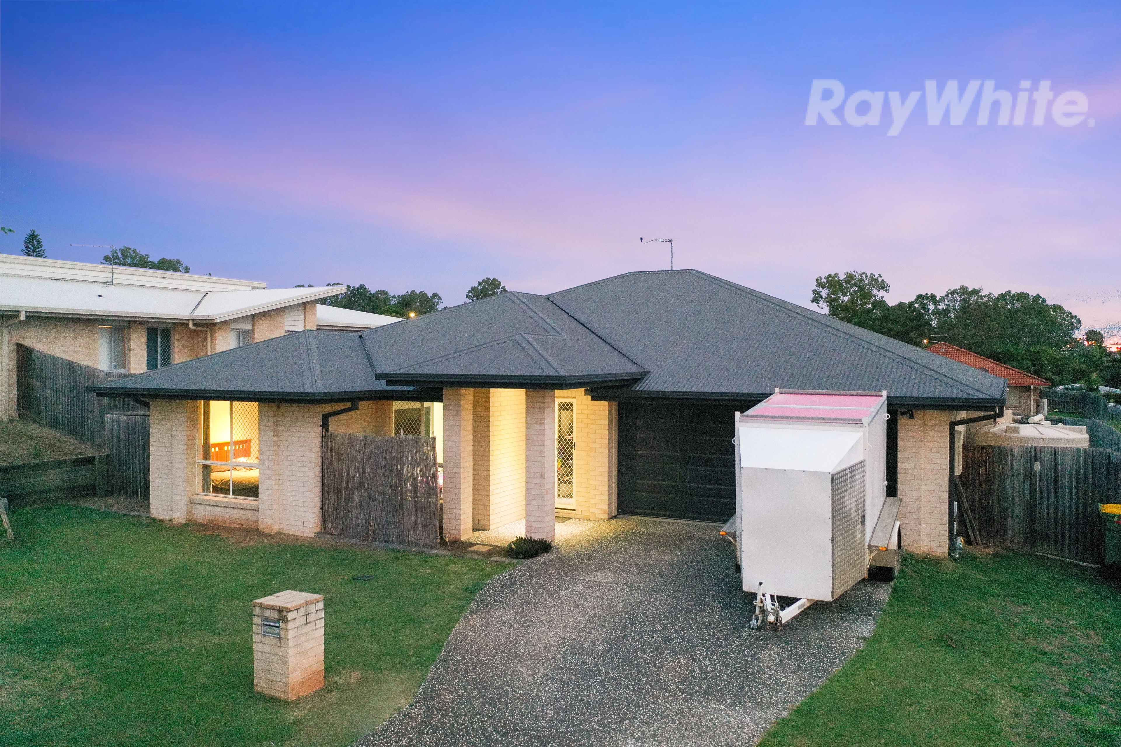 10 Nuala Street, Yamanto, QLD 4305
