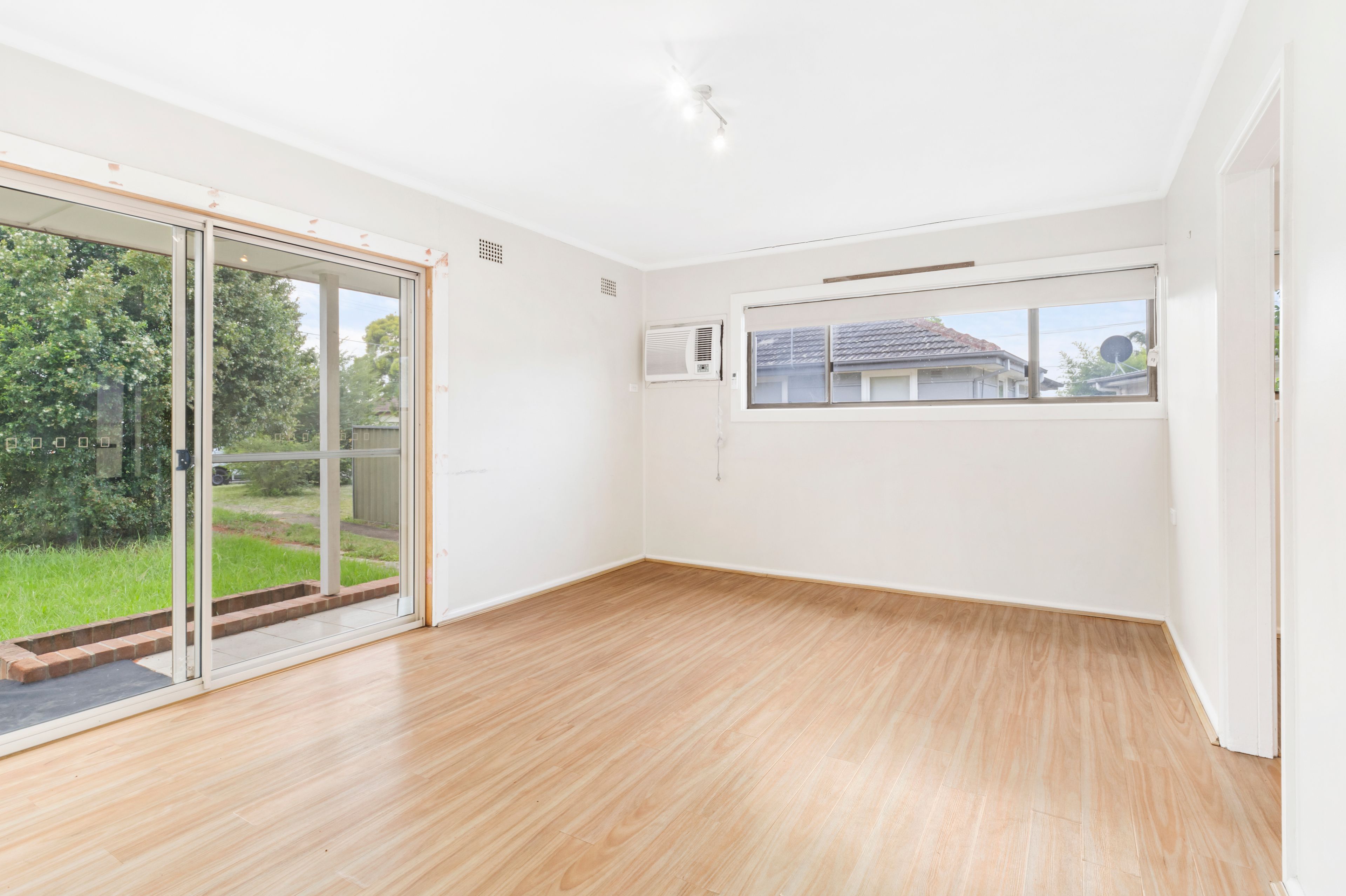 30 Leonard Street, Colyton, NSW 2760