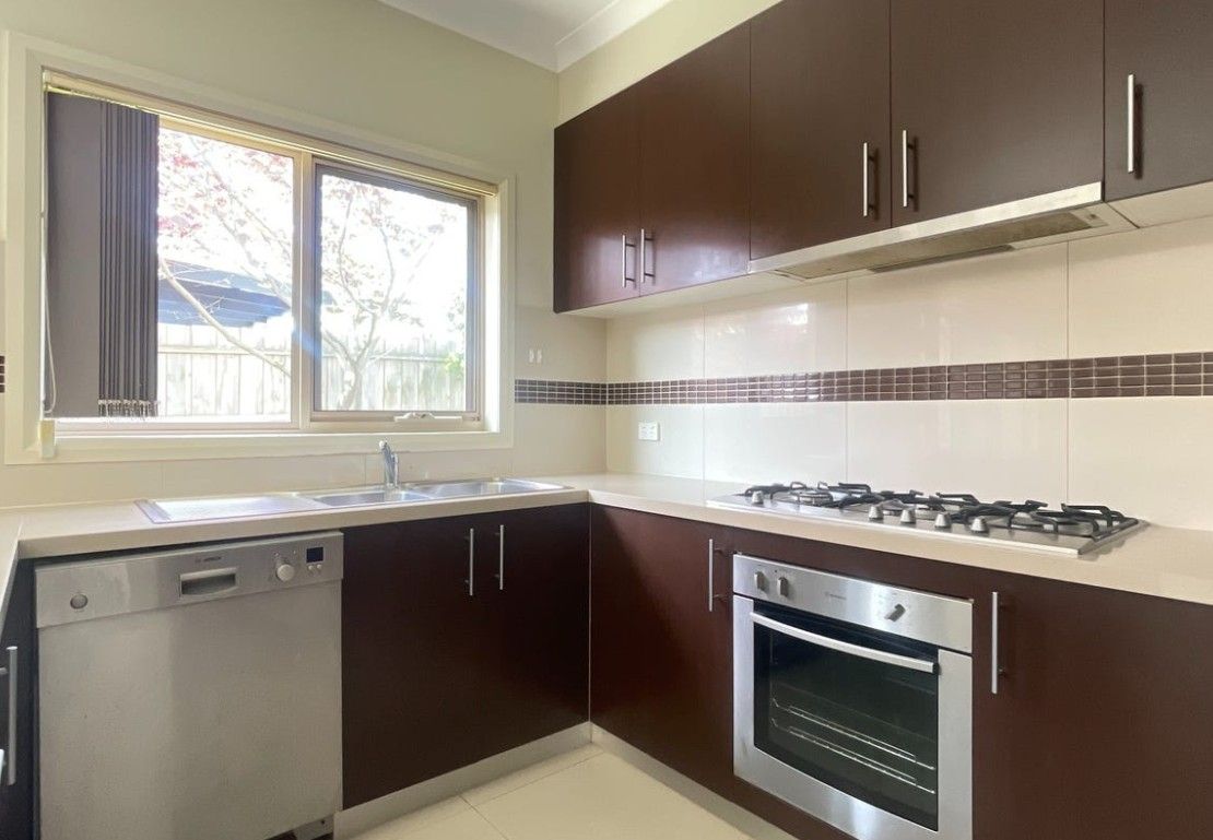 2/8 Bevis Street — photo from Ray White Glen Waverley