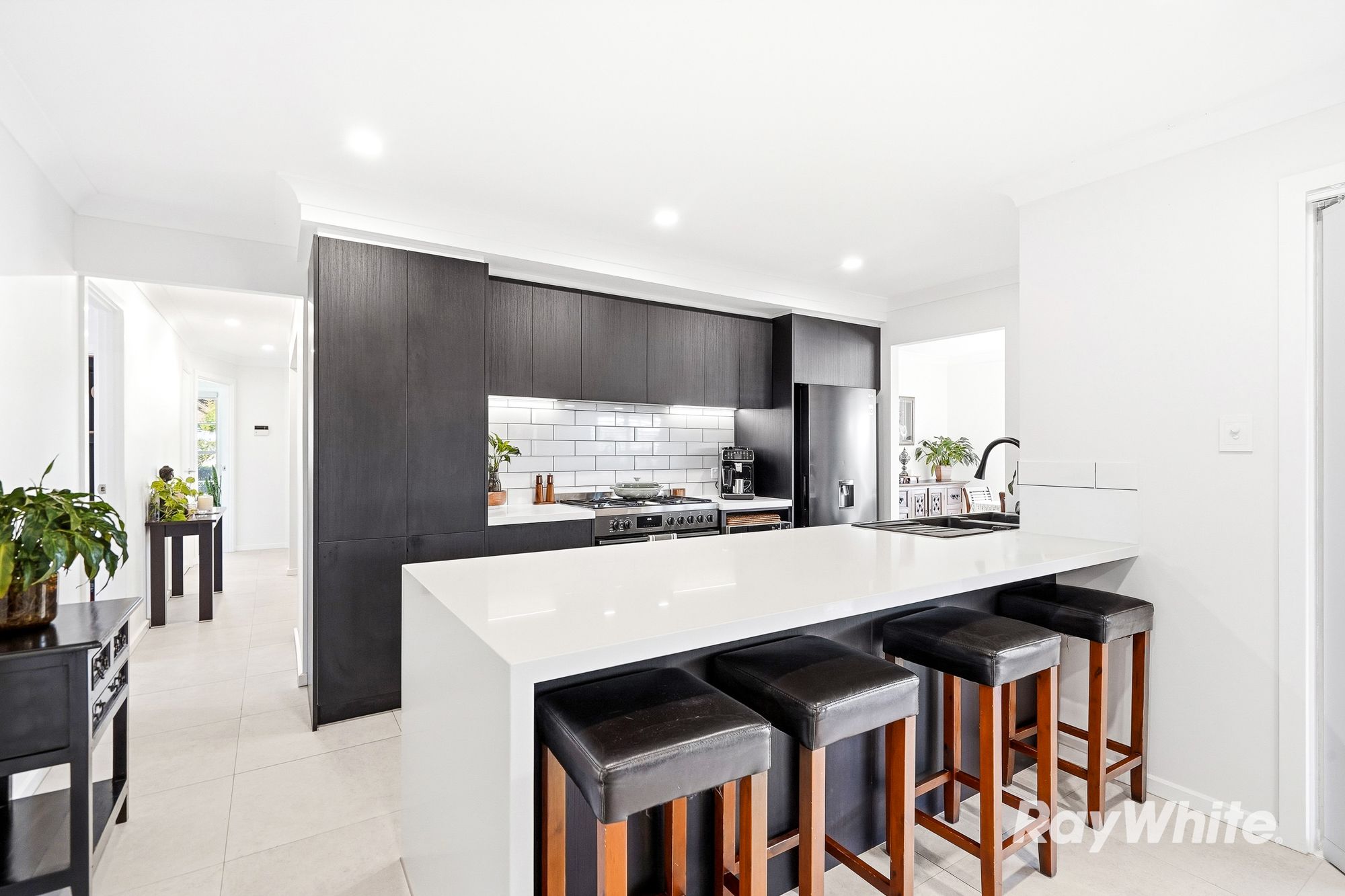16 Fantail Crescent — photo 6 of 30