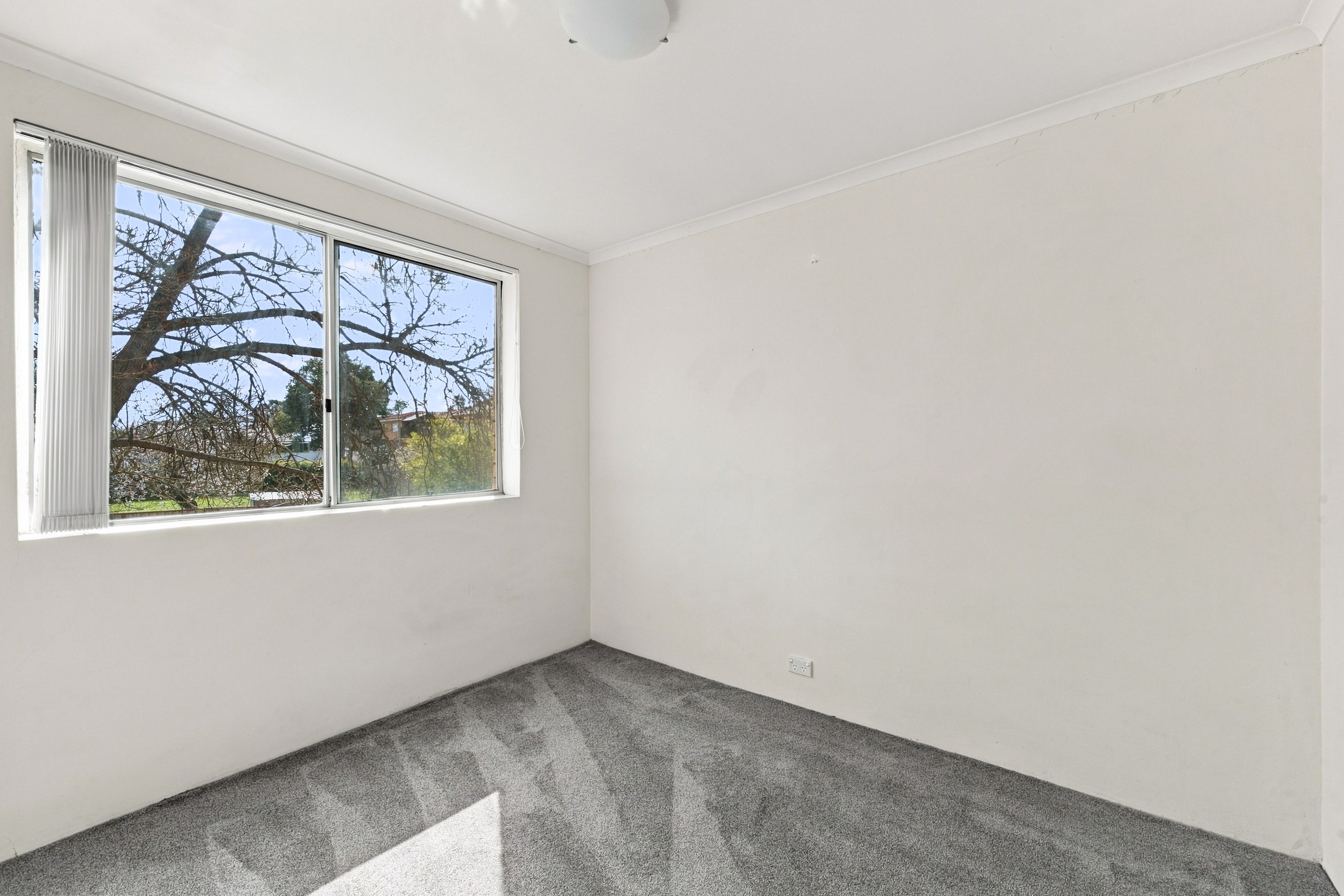 6/56 Crest Road — photo 3 of 10