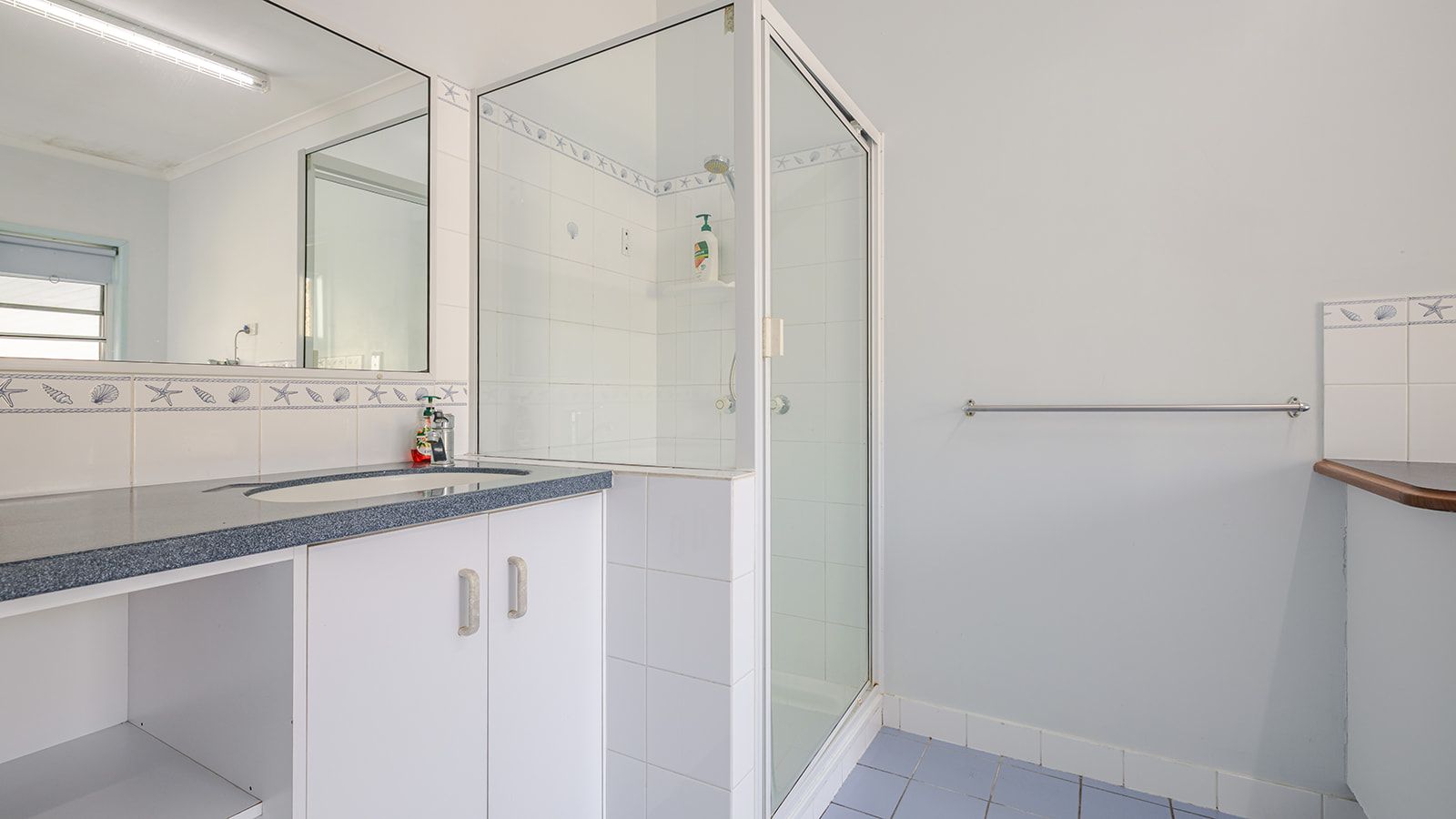 19 Captain Cook Drive — photo 18 of 28