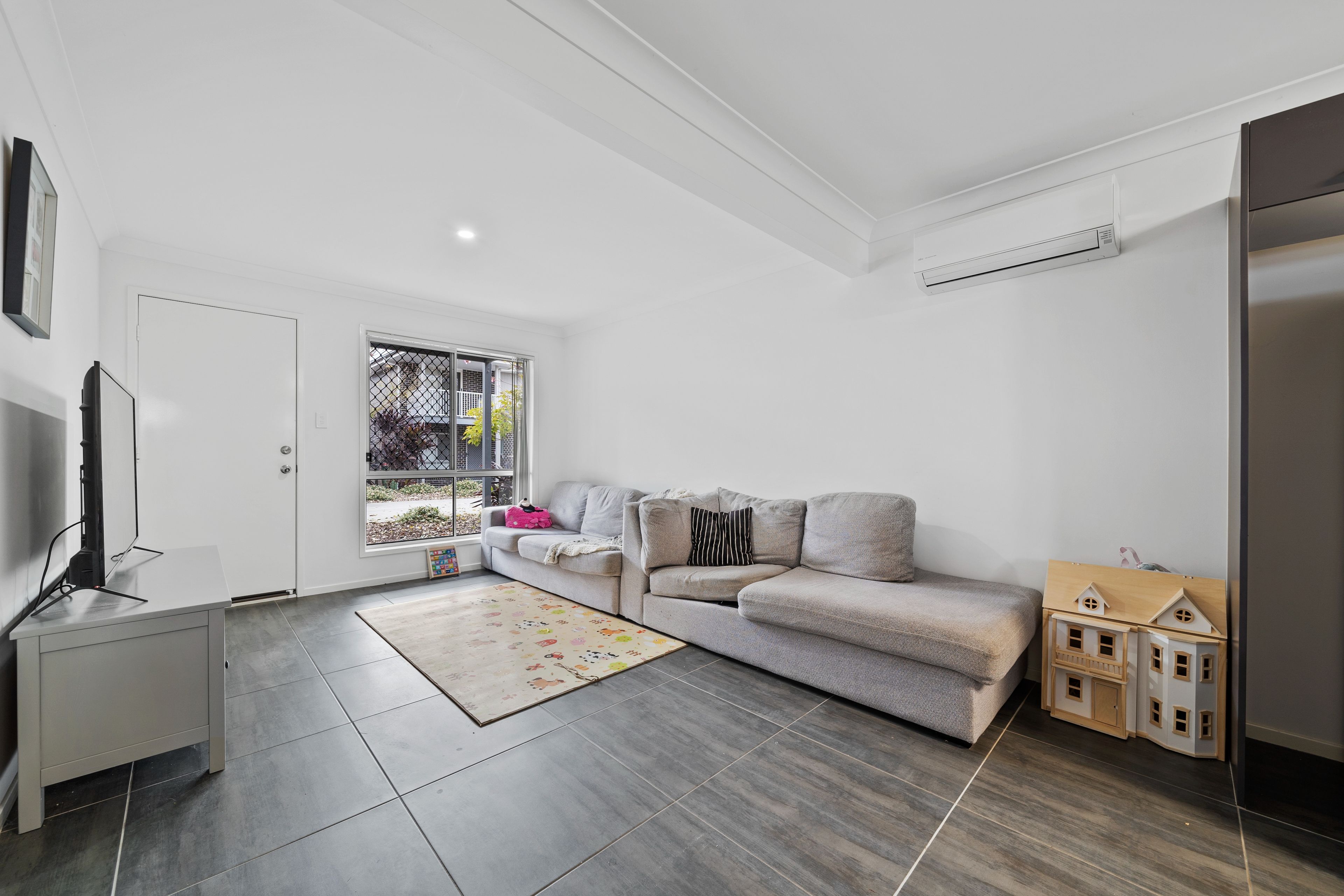 27/70-90 Clearwater Street, Bethania, QLD 4205