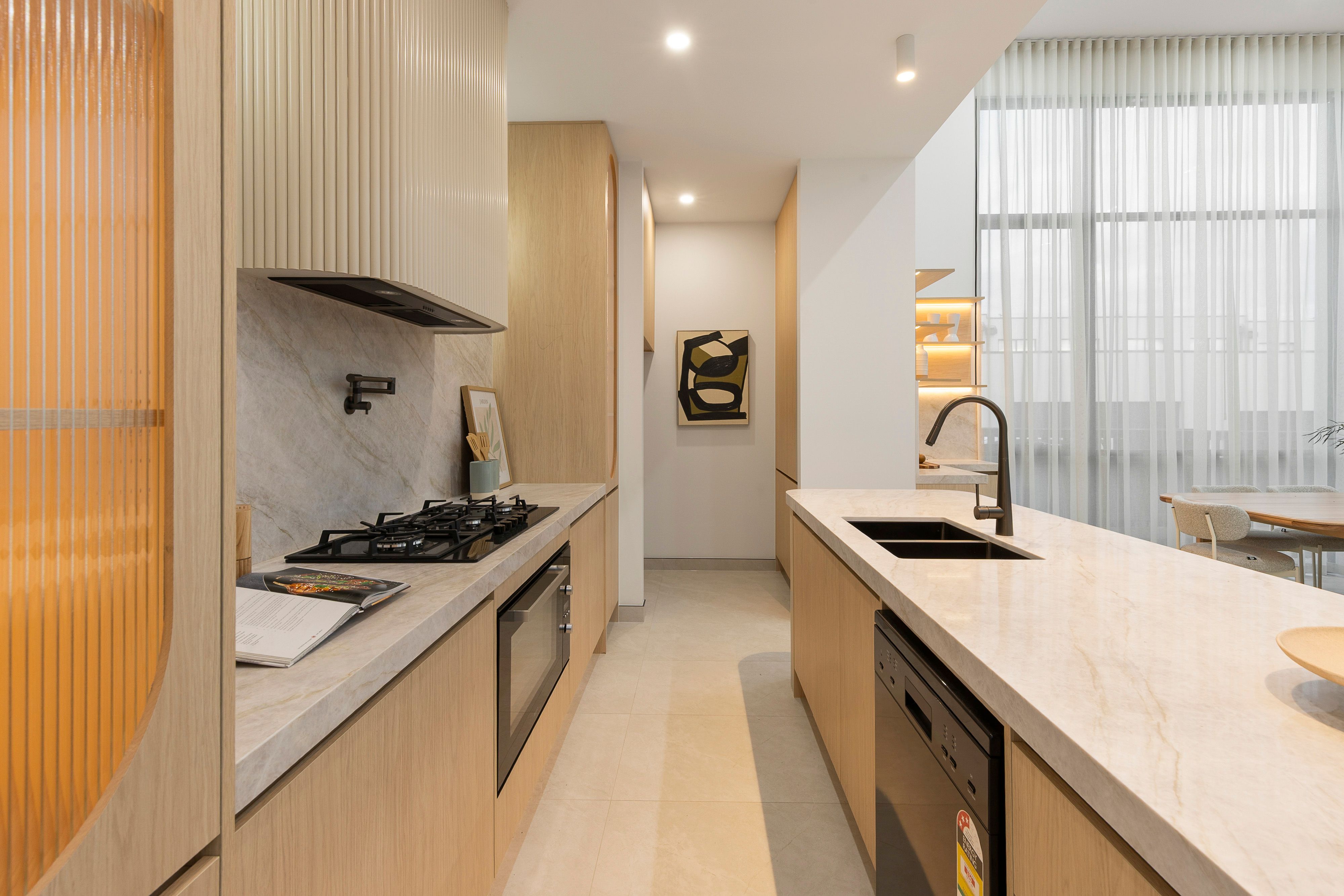 26 Pyrus Crescent — photo 6 of 28