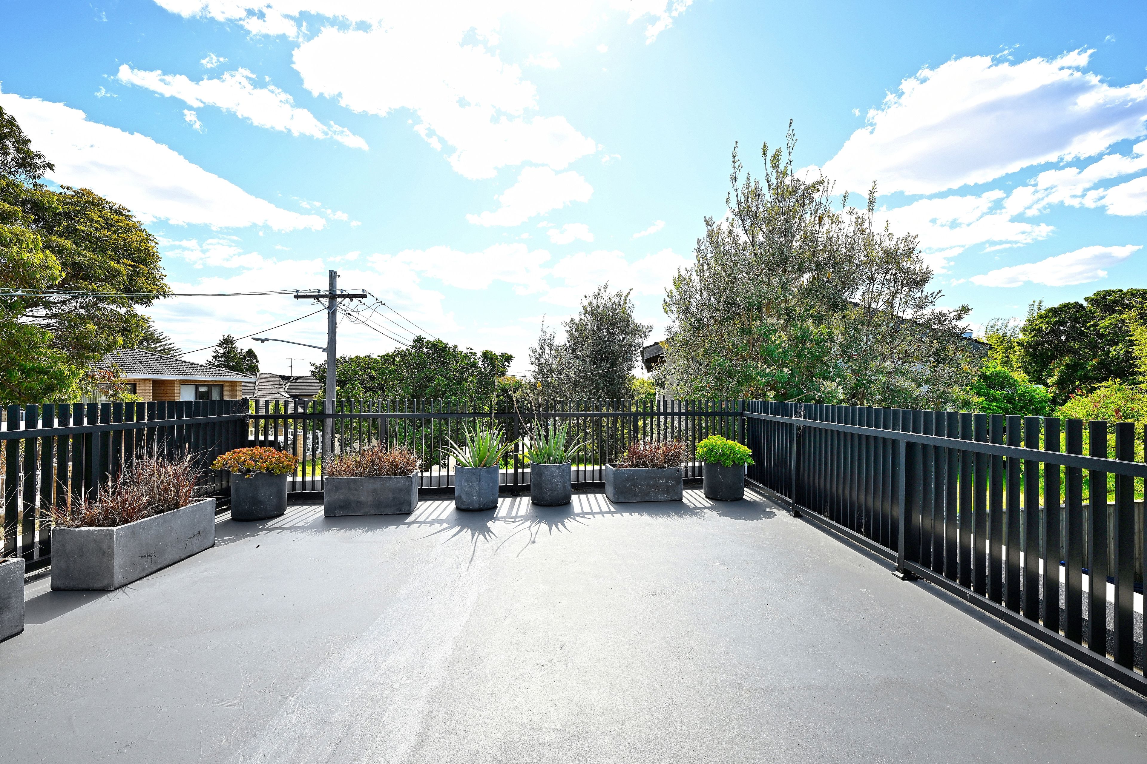 8 Fowler Crescent — photo 16 of 29