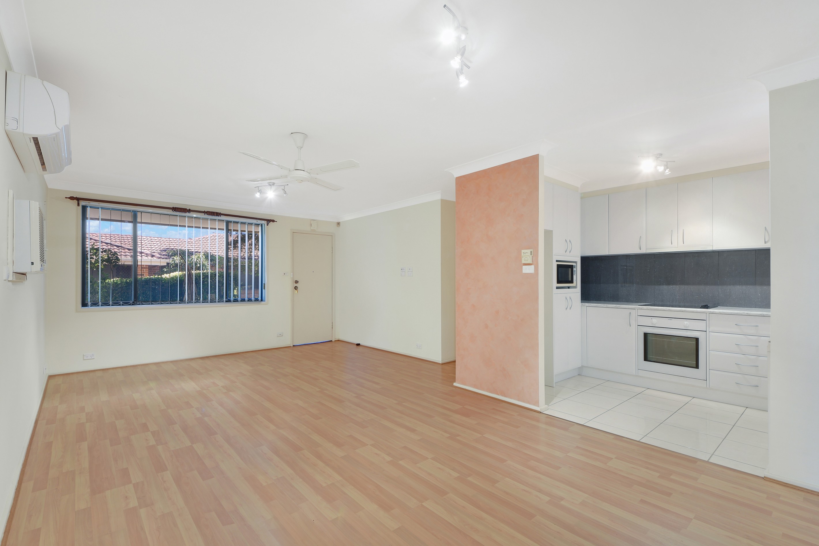 15/196-200 Harrow Road, Glenfield, NSW 2167