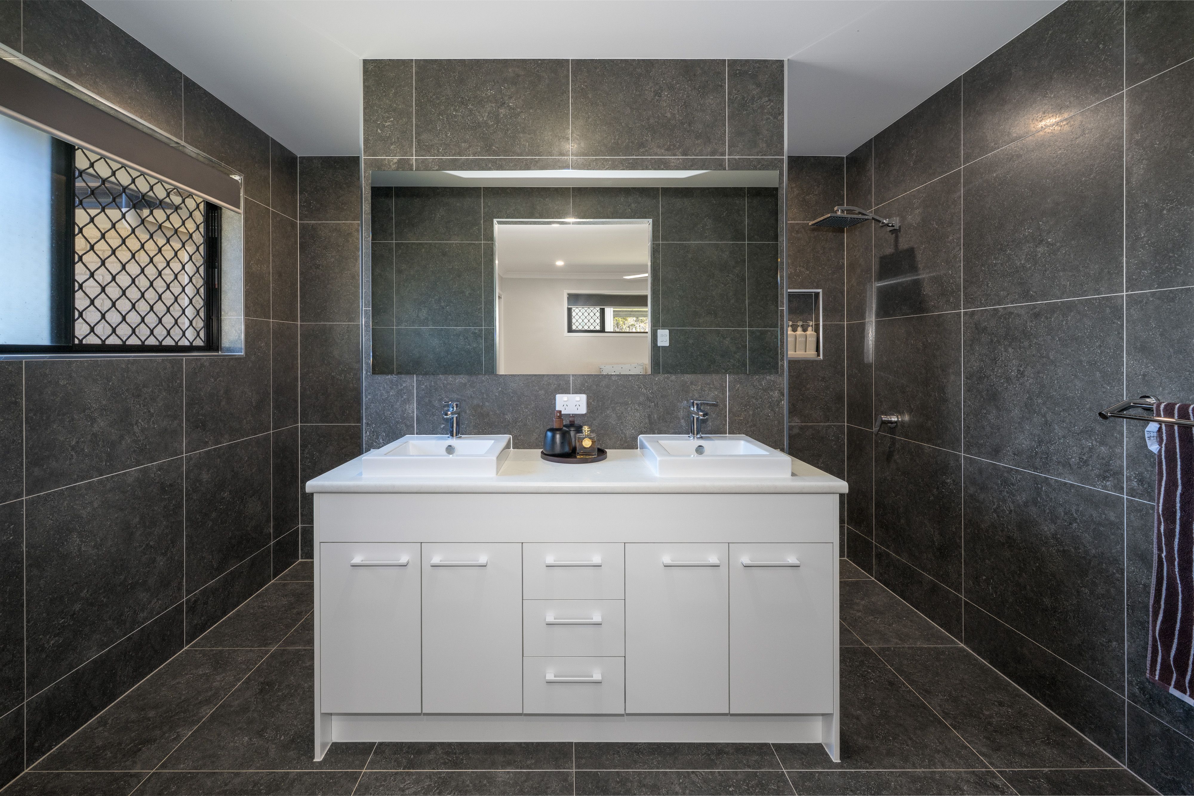 52 Brookvale Drive — photo 13 of 22