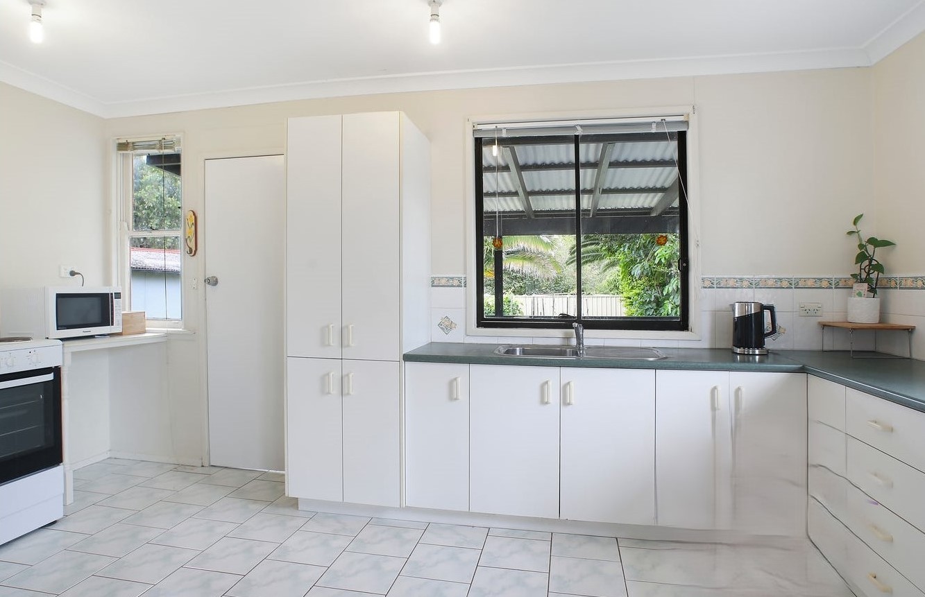 37 Booth Street, Warilla, NSW 2528