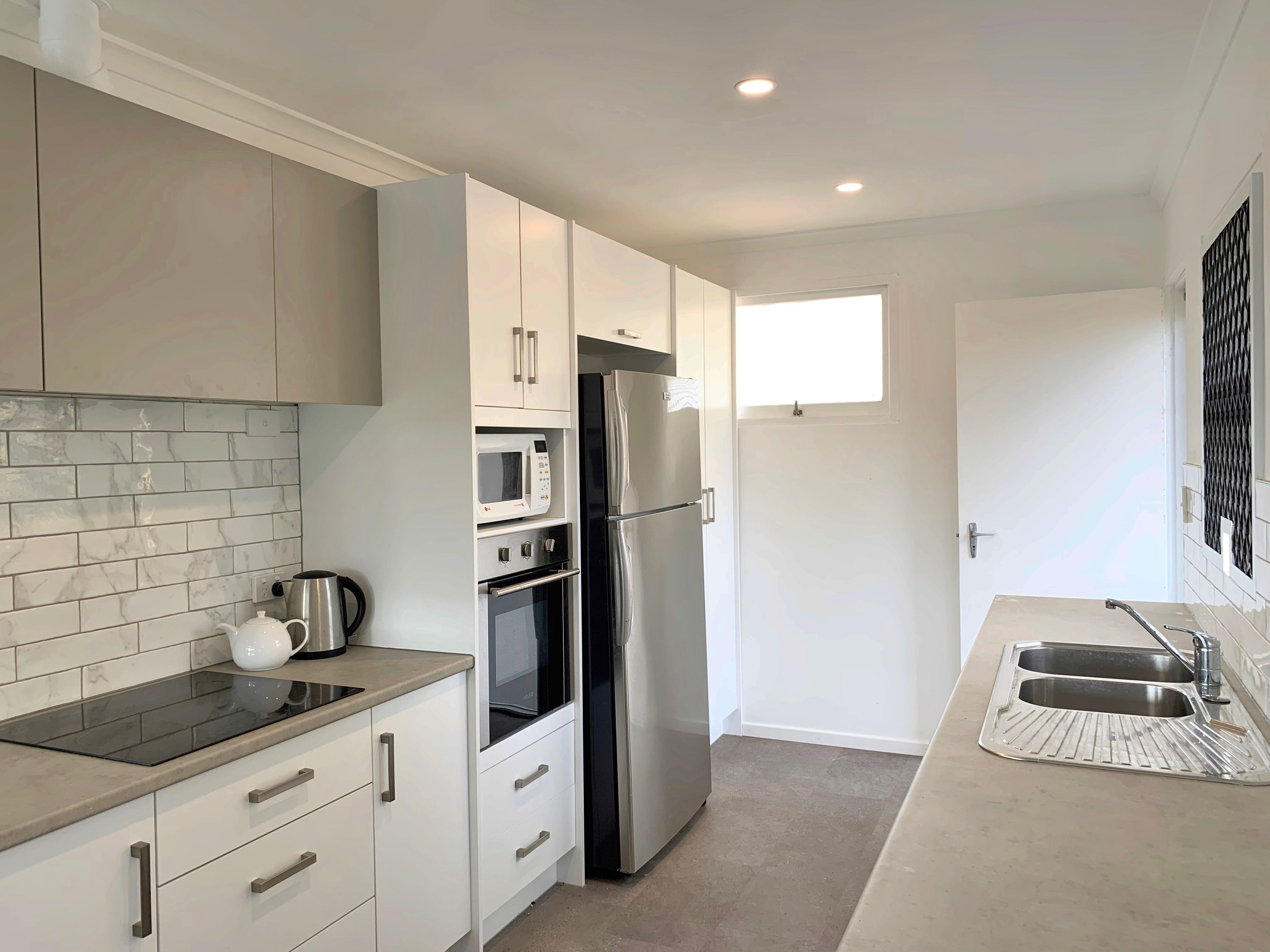 45A Ridgeway Avenue, Southport, QLD 4215