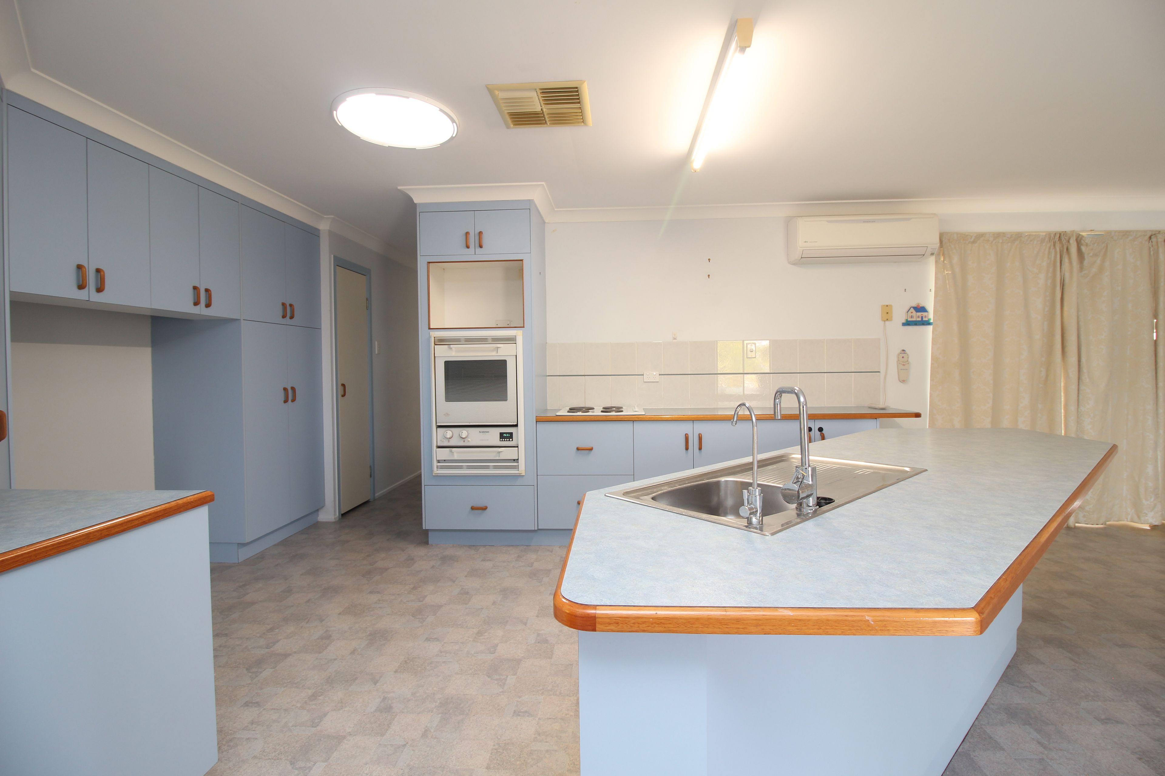 12 Eubar Place, Emerald, QLD 4720 - Sold House - Ray White 