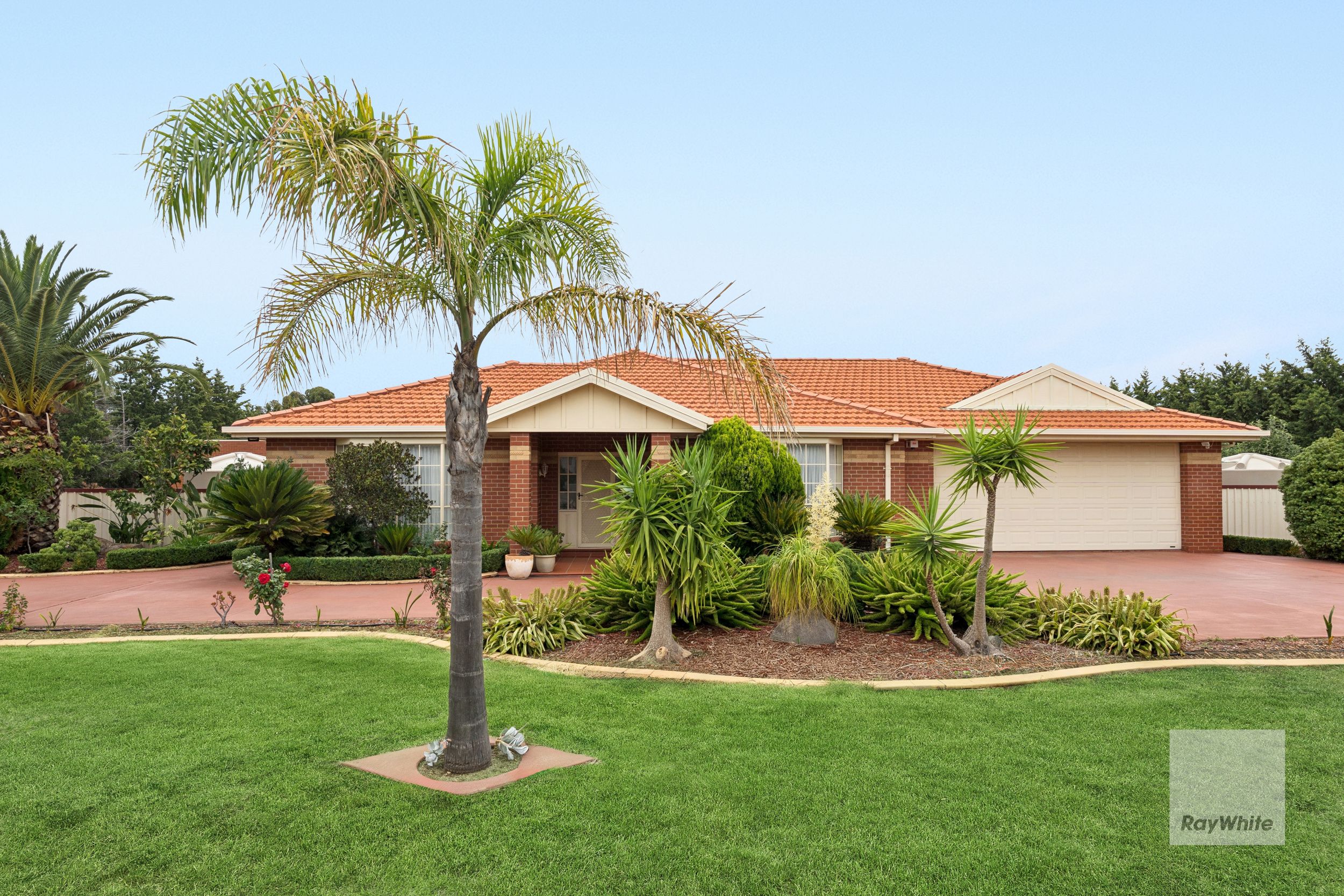 15 Sugar Gum Drive, Hillside, VIC 3037