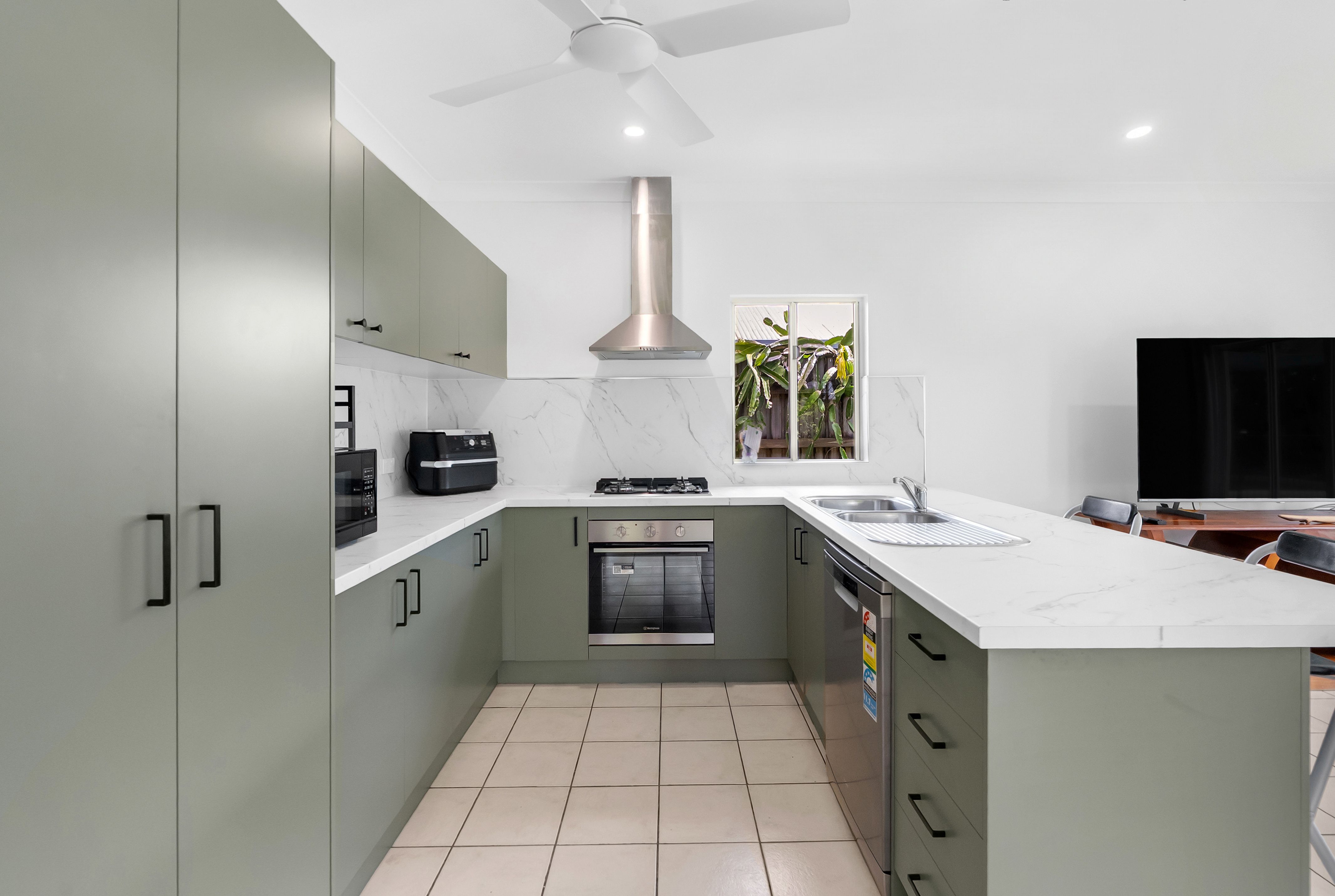 22 Brolga Street — photo 3 of 30