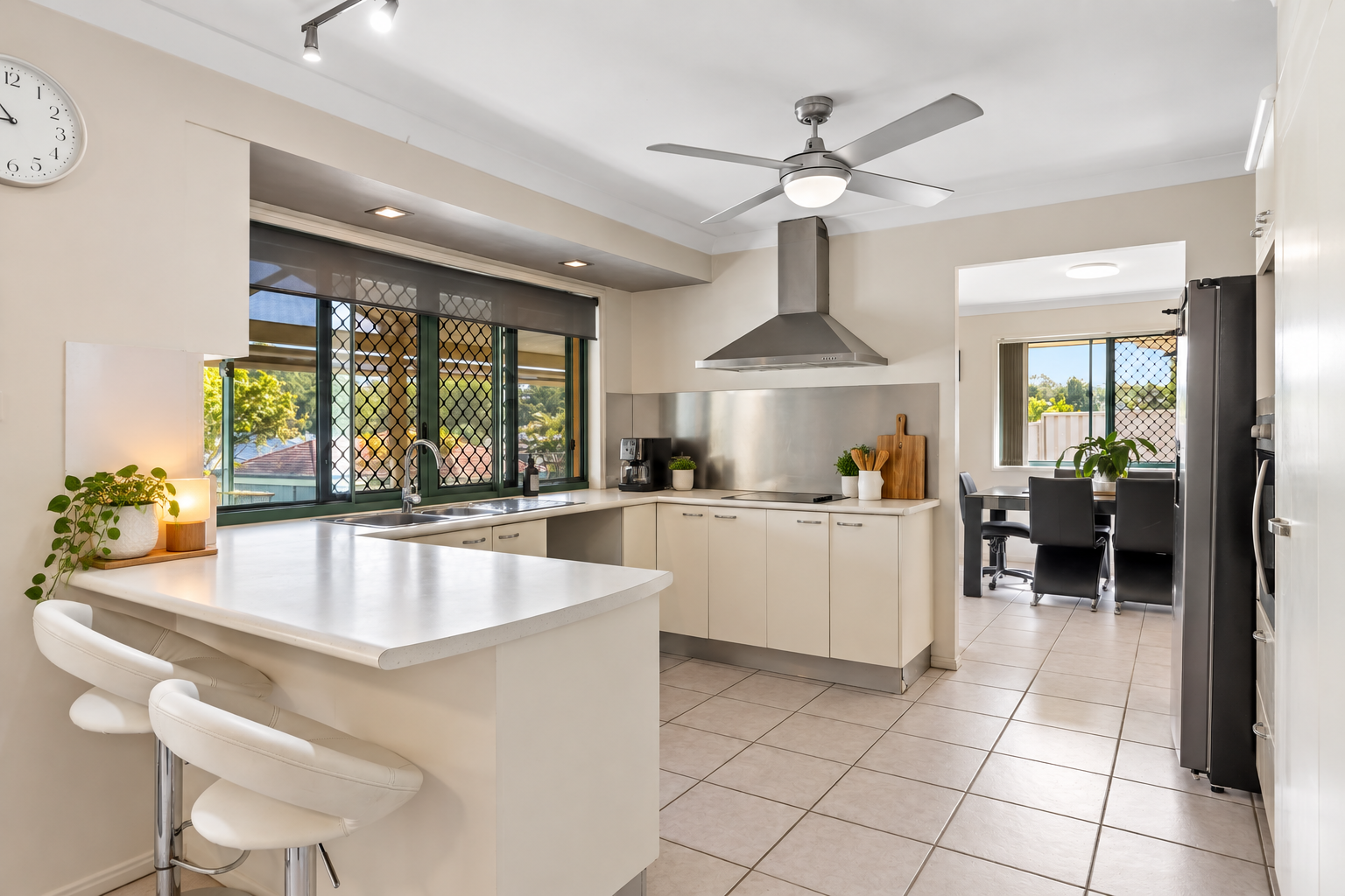 18 Wollemi Court — photo 4 of 19