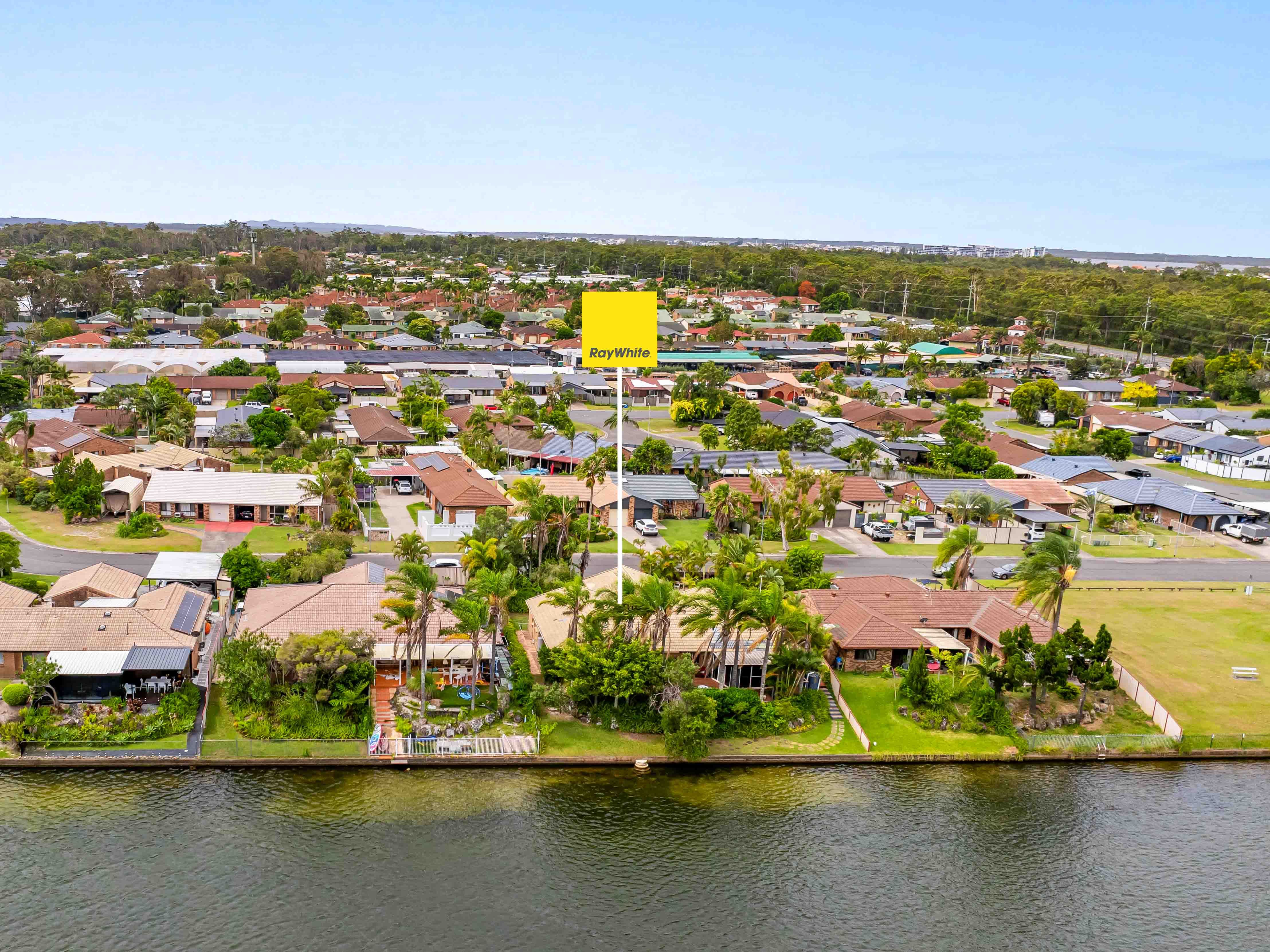 1/10 Possum Court, Coombabah, QLD 4216