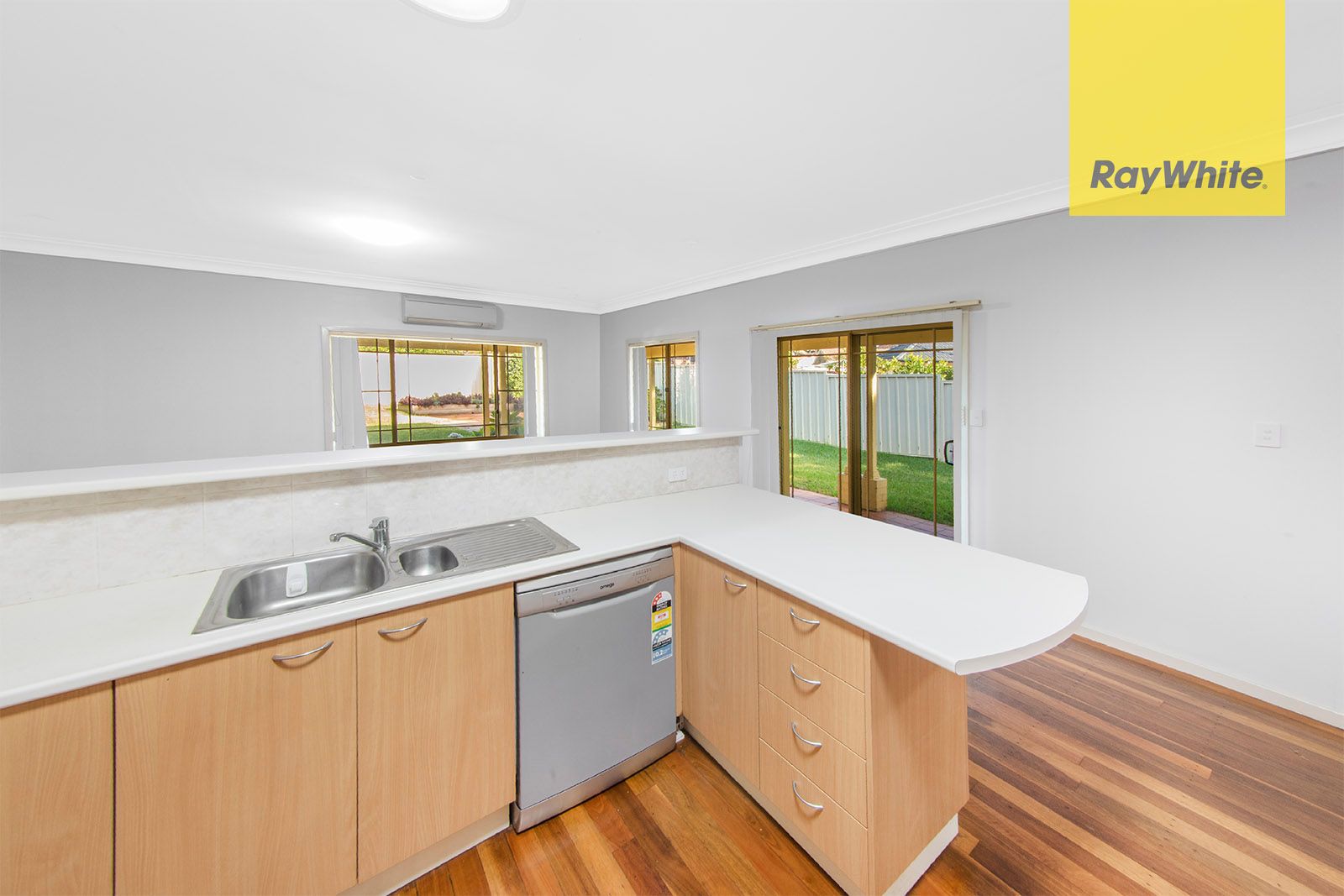 28 Macarthur Crescent, Westmead, NSW 2145