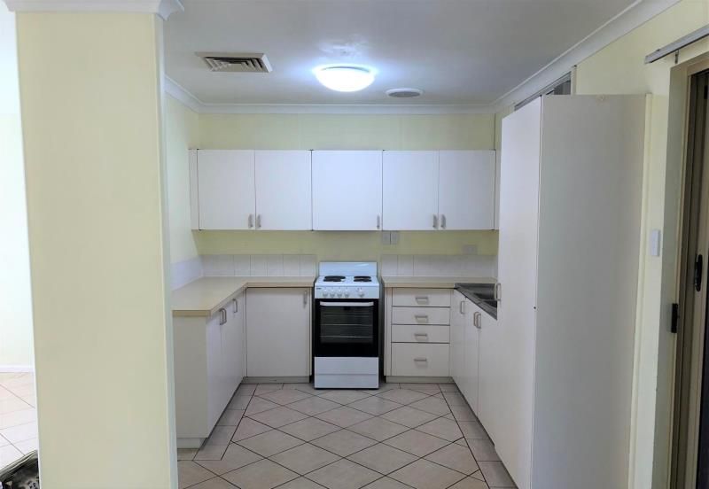 17 Forrest Crescent, Dampier, WA 6713