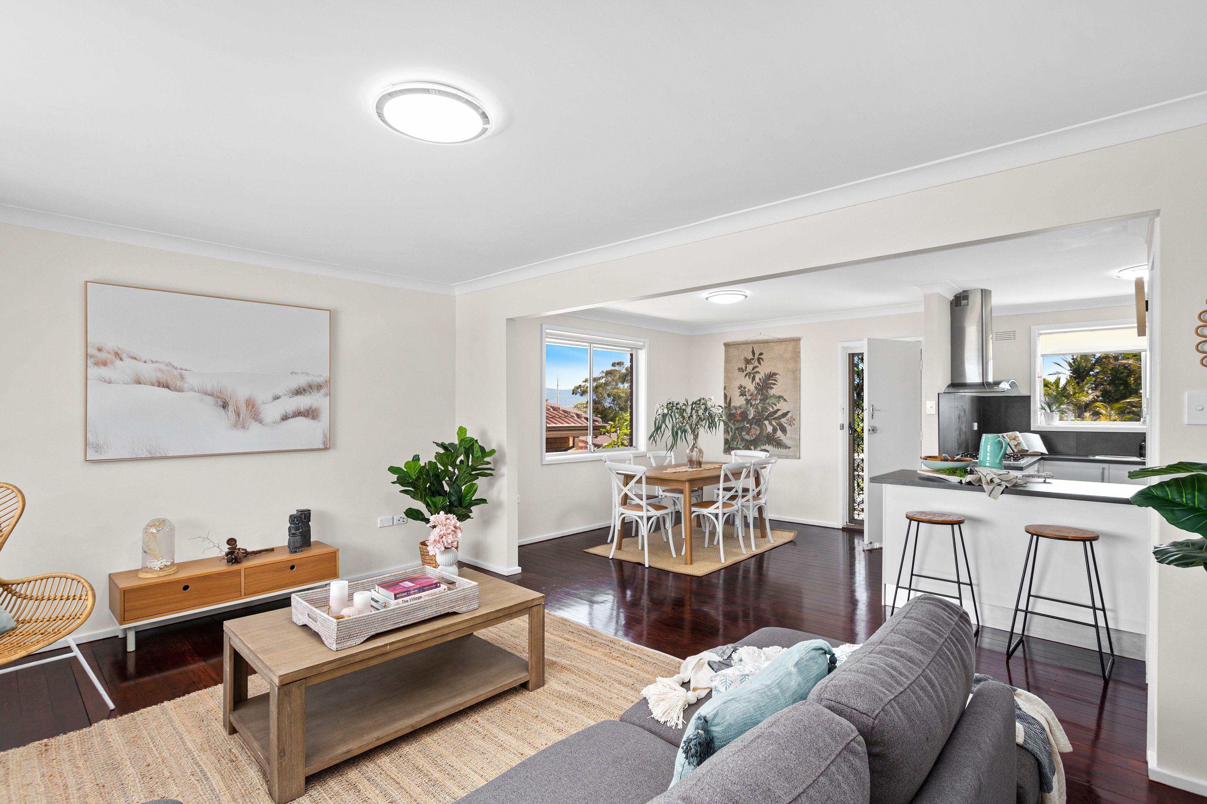 4 Wood Avenue, Mount Warrigal, NSW 2528