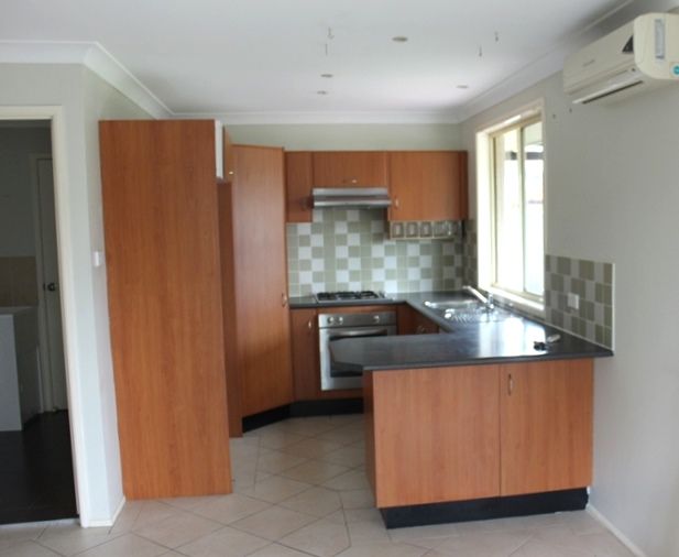 2/11 Walton Place, Moss Vale, NSW 2577