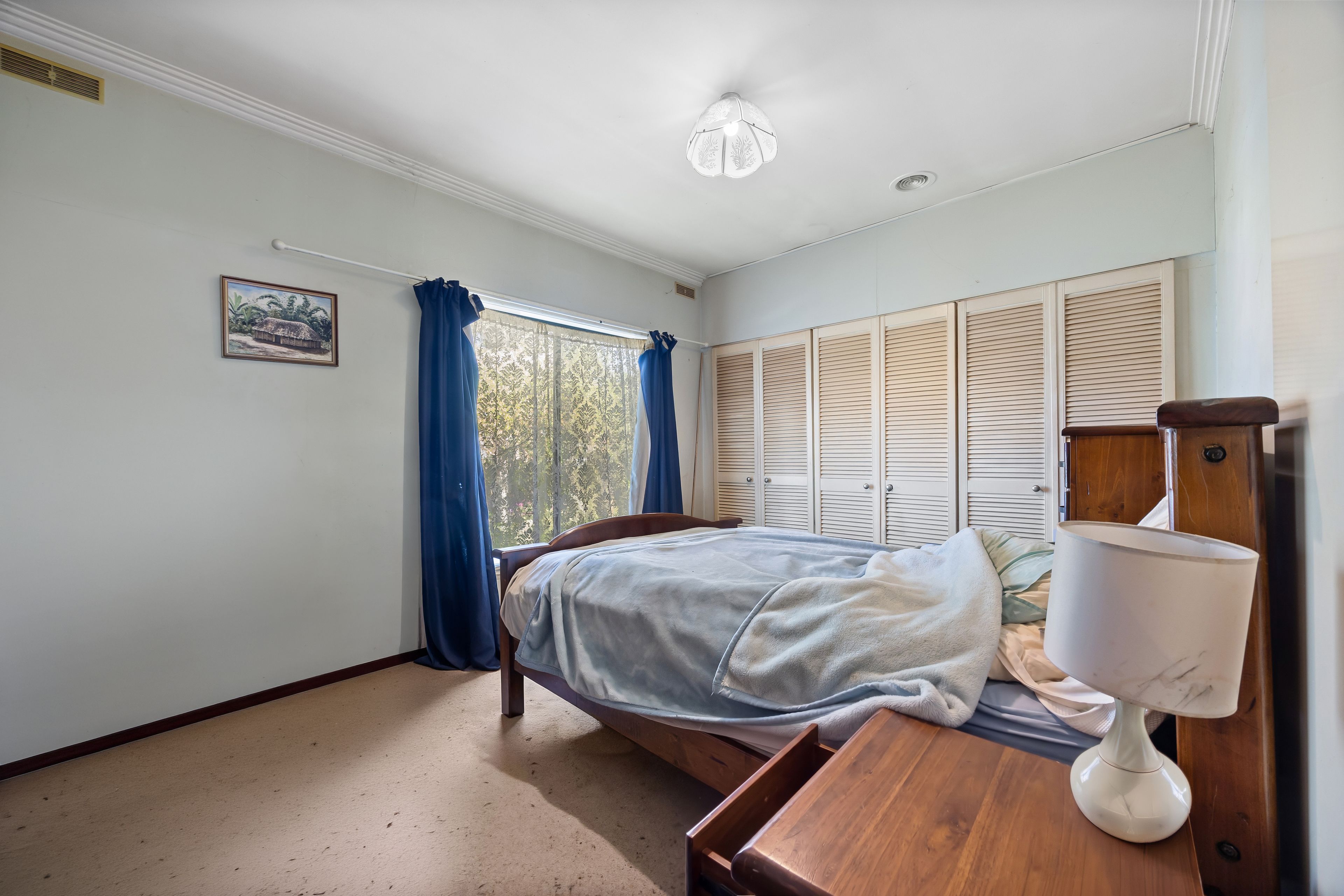 17 Laidlaw Street — photo 8 of 18