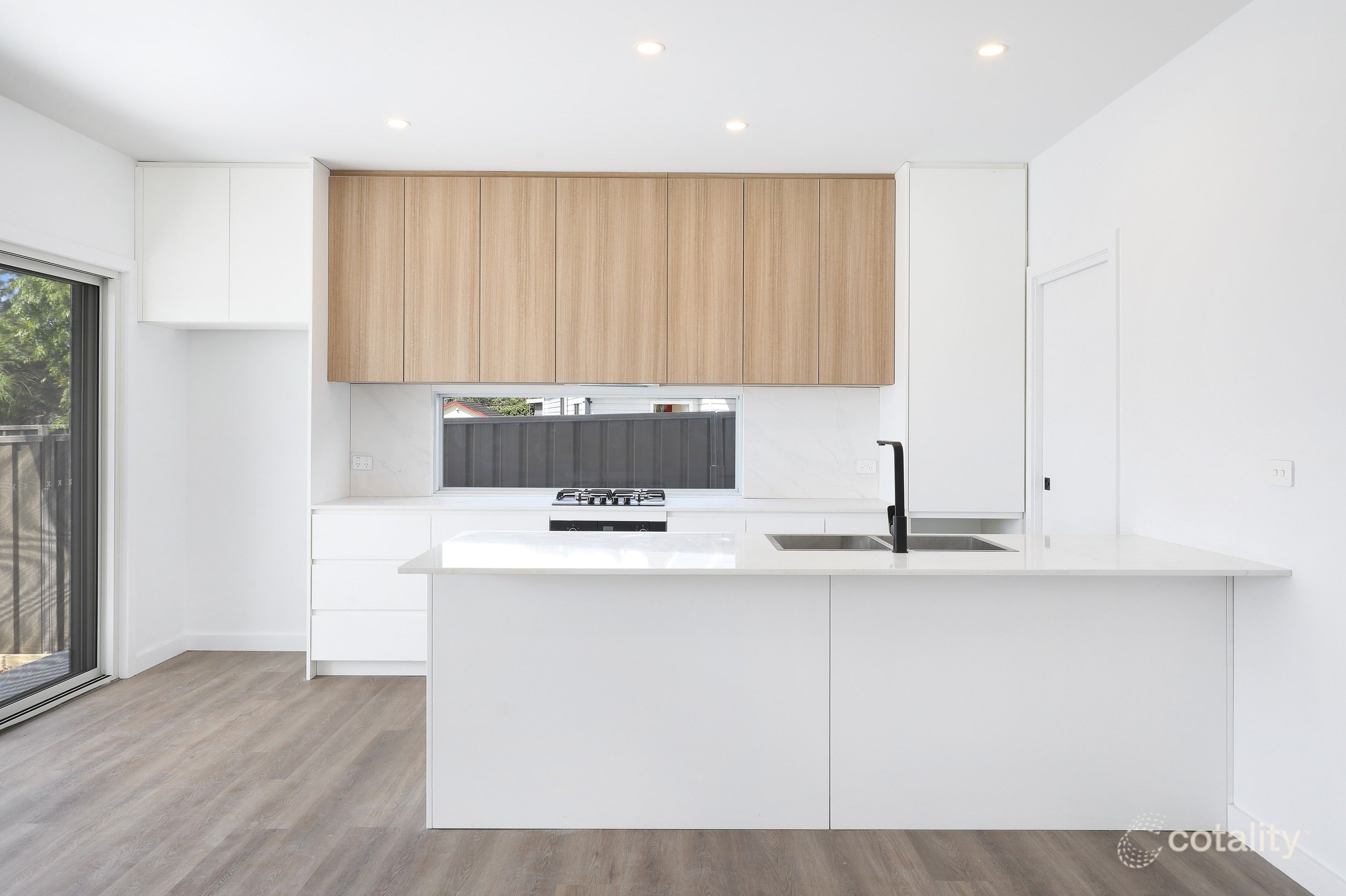 1/12 Kingsley Avenue, Albion Park, NSW 2527