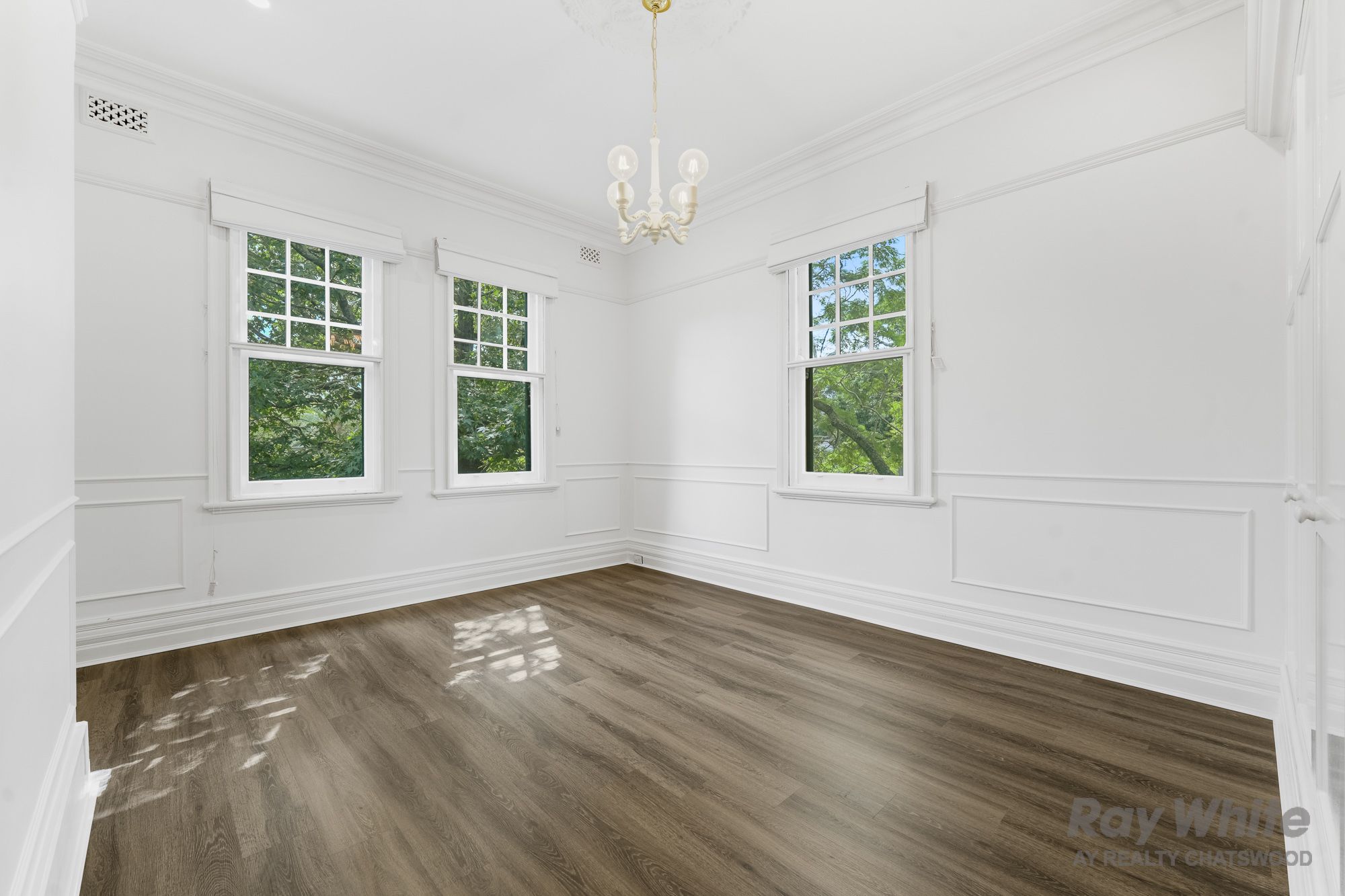 30 Edgar Street — photo 11 of 12