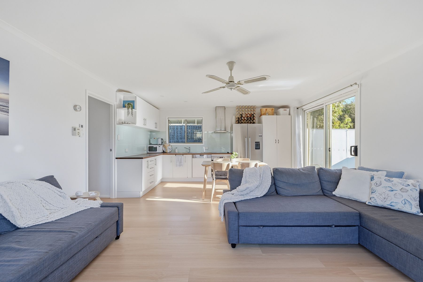 102 Anglers Road — photo 7 of 19