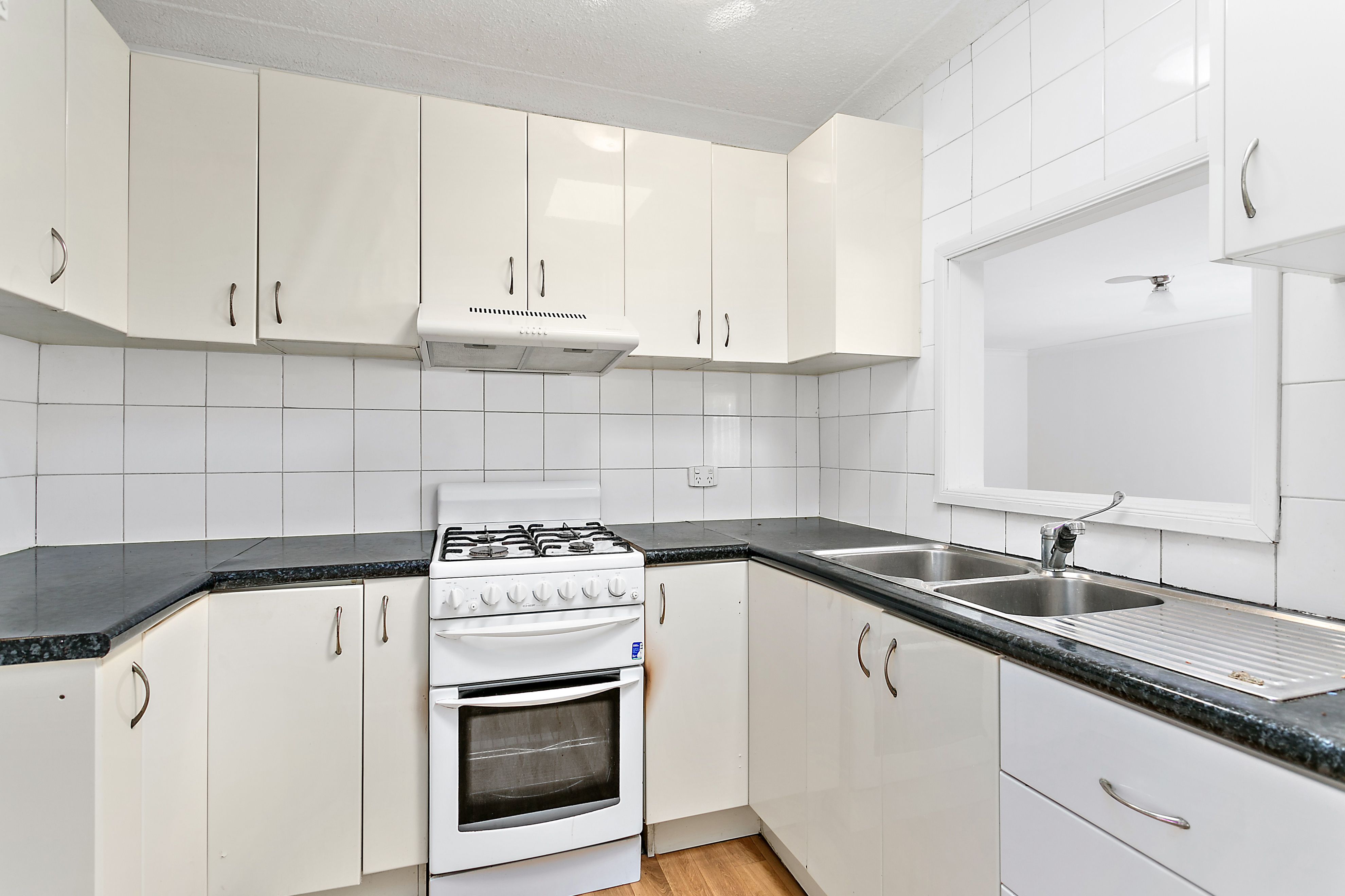 6 Wirri Place, Berkeley, NSW 2506
