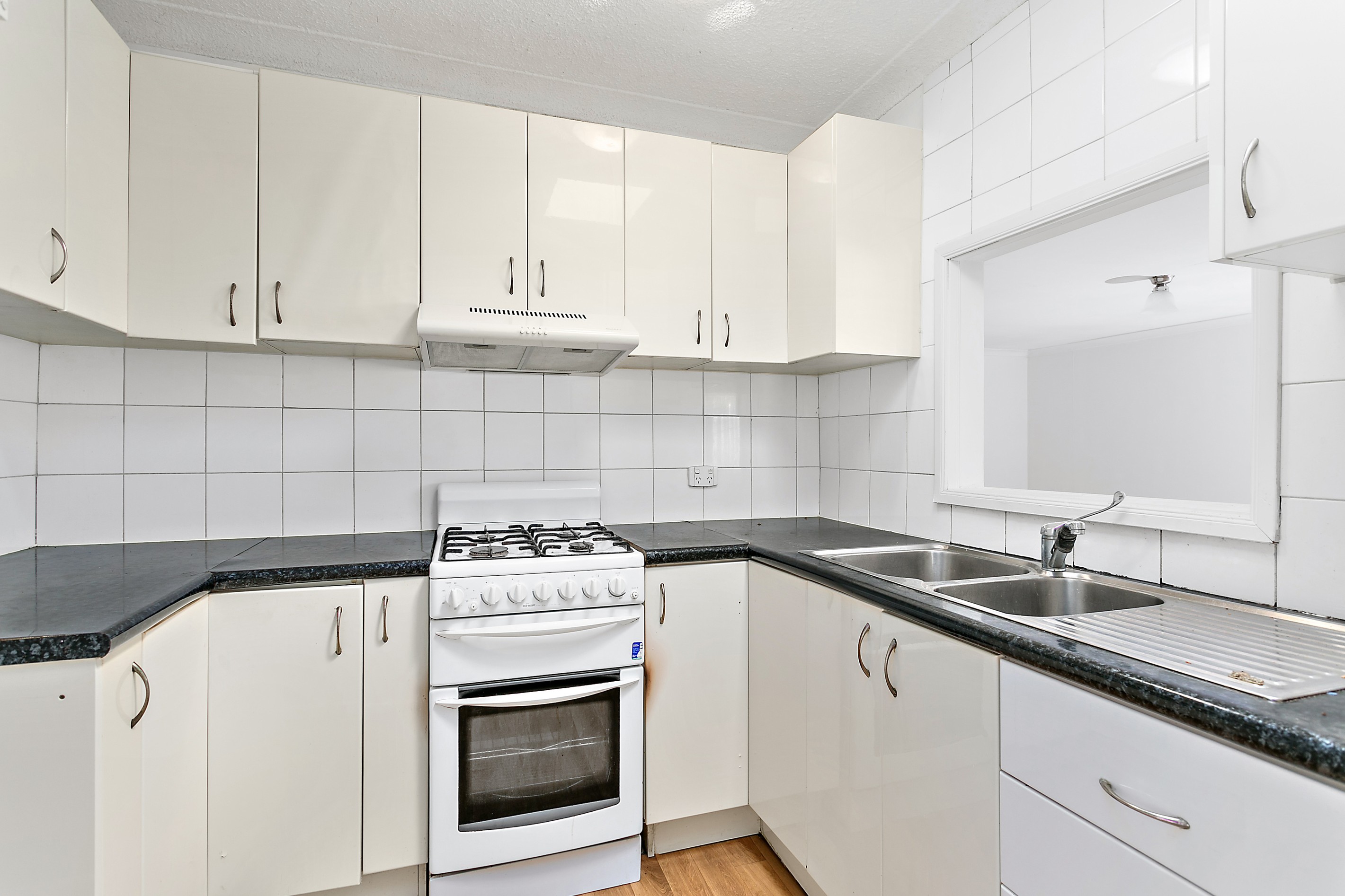 6 Wirri Place, Berkeley, NSW 2506