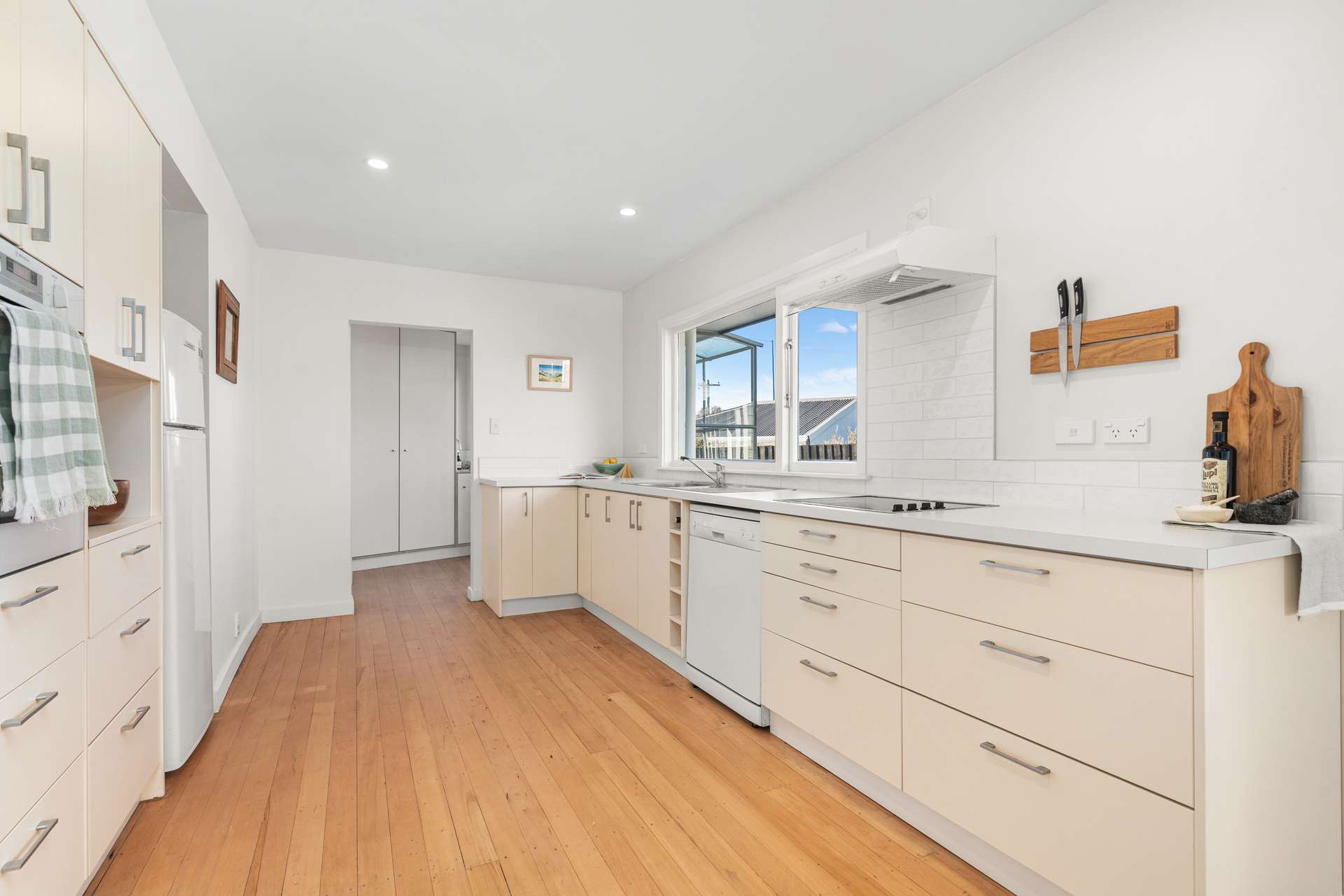 253 Port Hills Road photo 4