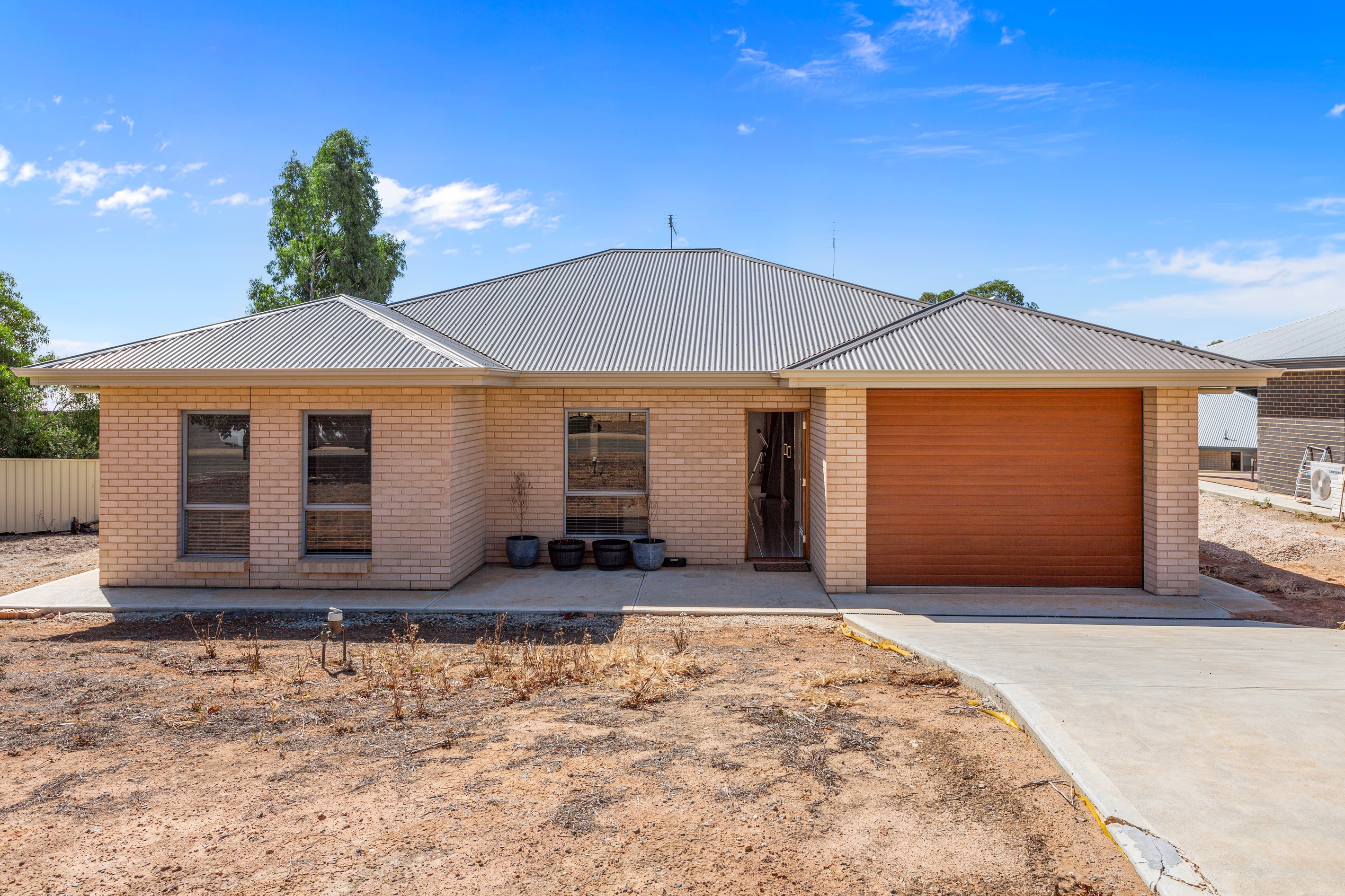 10 Heath Drive, Clare, SA 5453