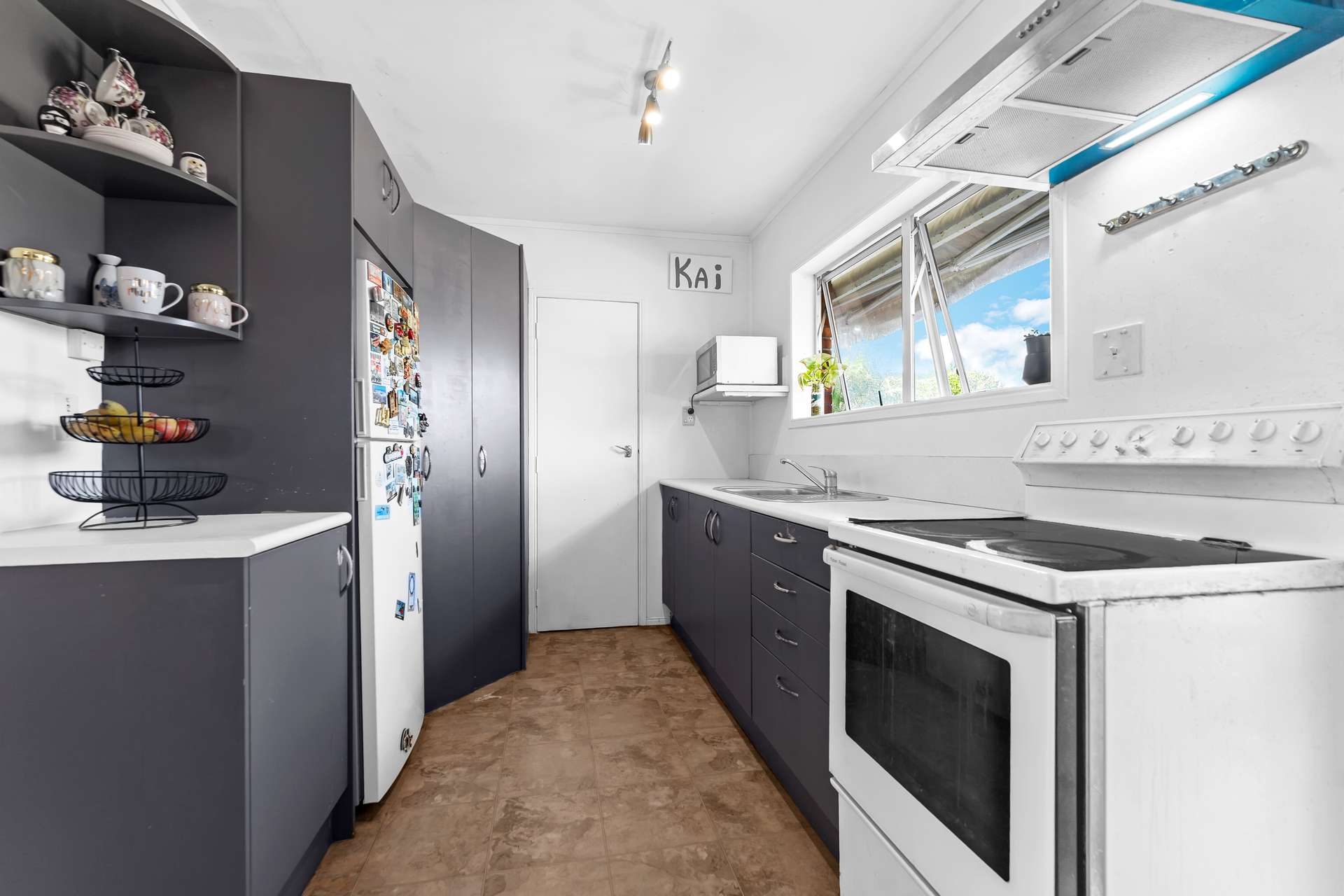 1/551A Weymouth Road photo 6